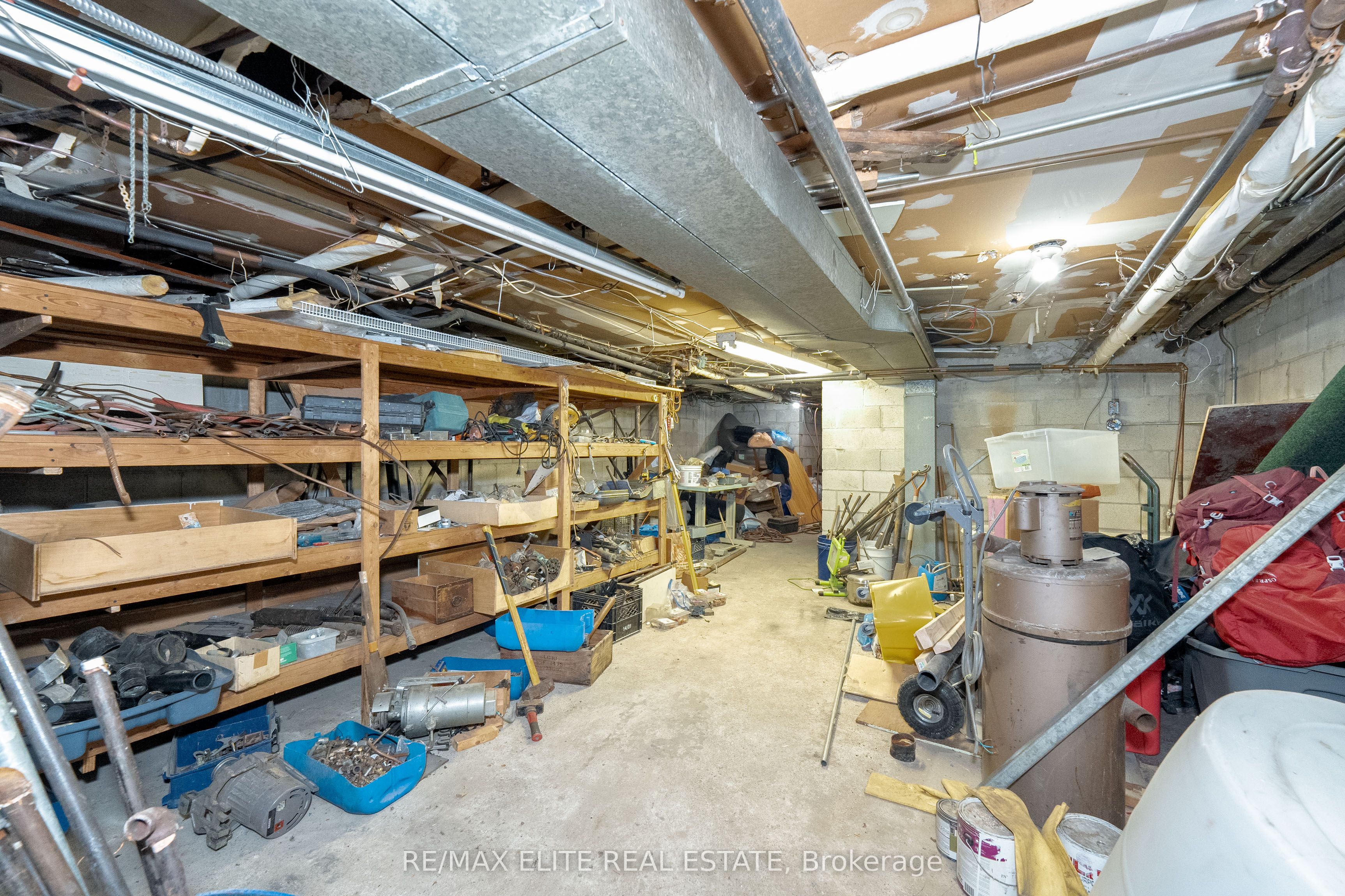 544 Eglinton Avenue Property Photo 19