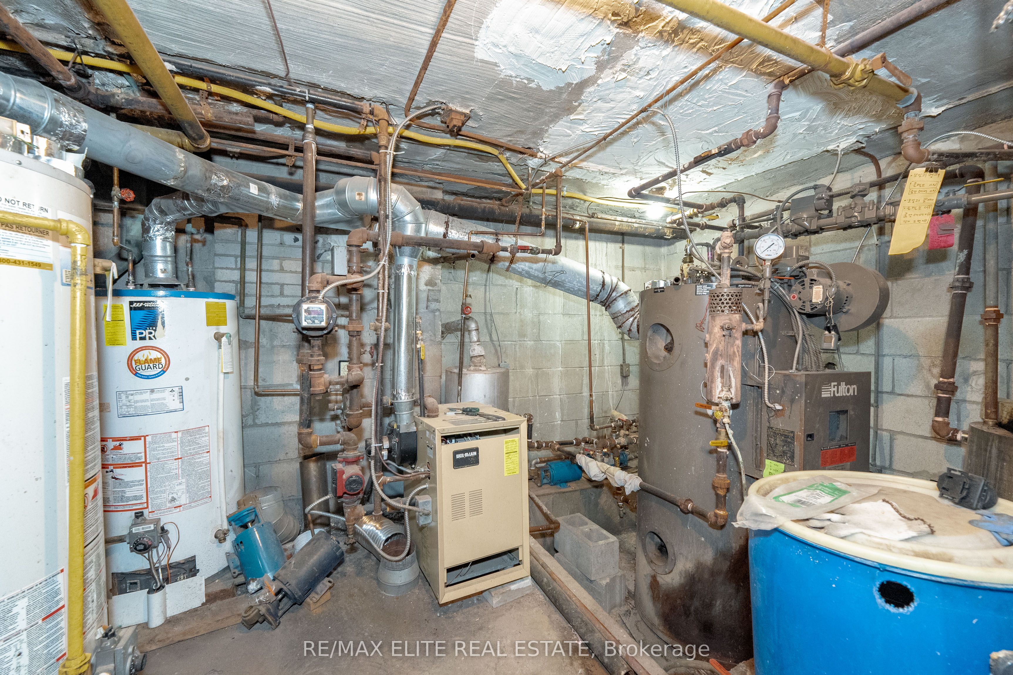 544 Eglinton Avenue Property Photo 22