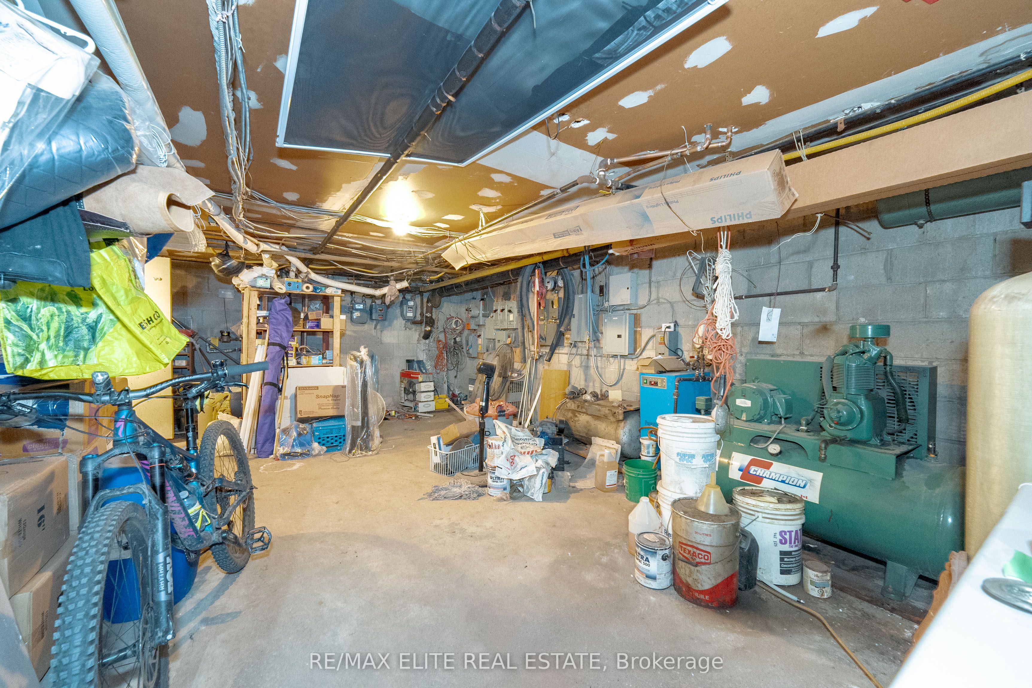 544 Eglinton Avenue Property Photo 23
