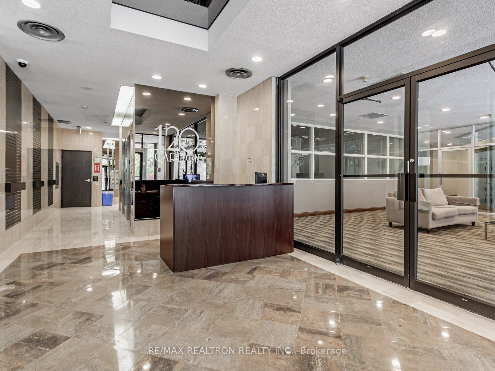 #304 - 120 Carlton Street Property Photo 4