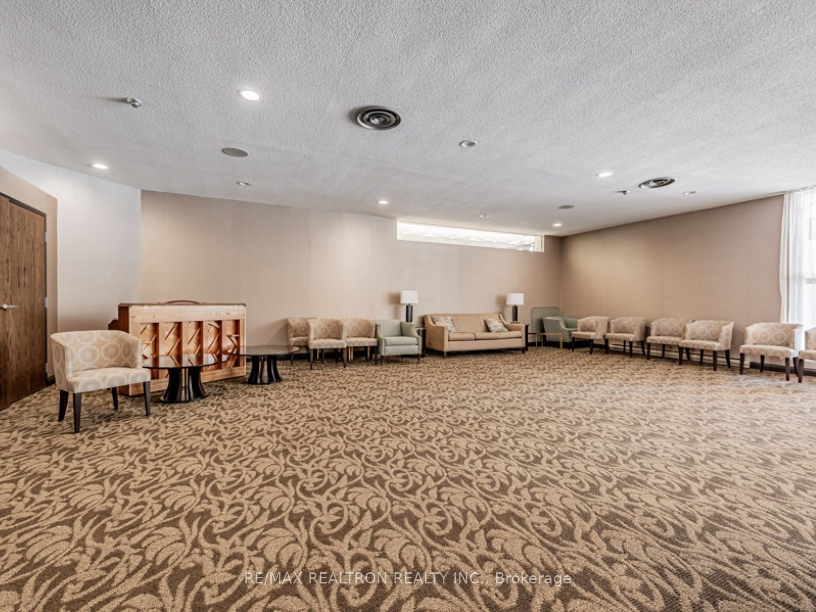 #304 - 120 Carlton Street Property Photo 29