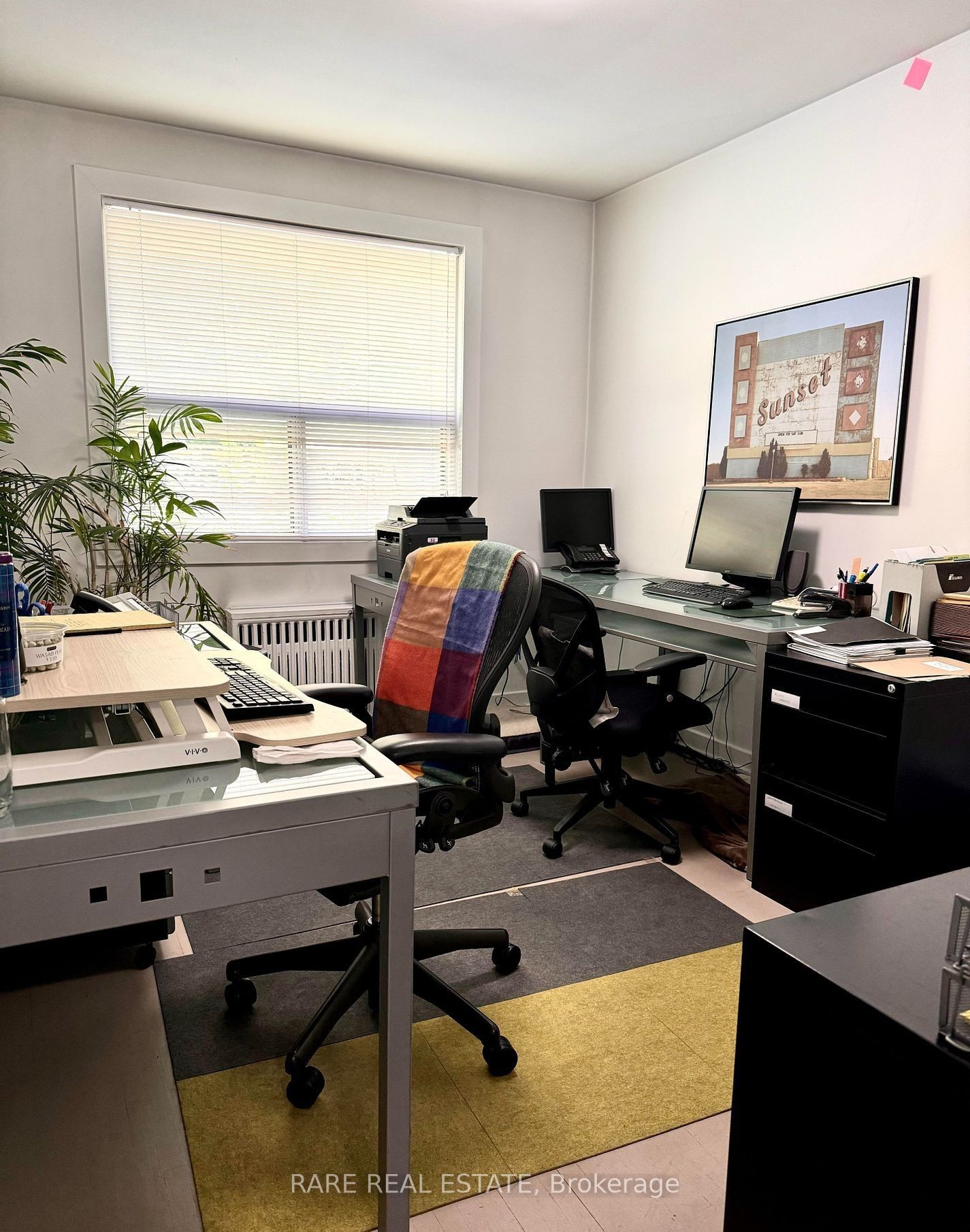 #unit B - 998 Eglinton Avenue Property Photo 4