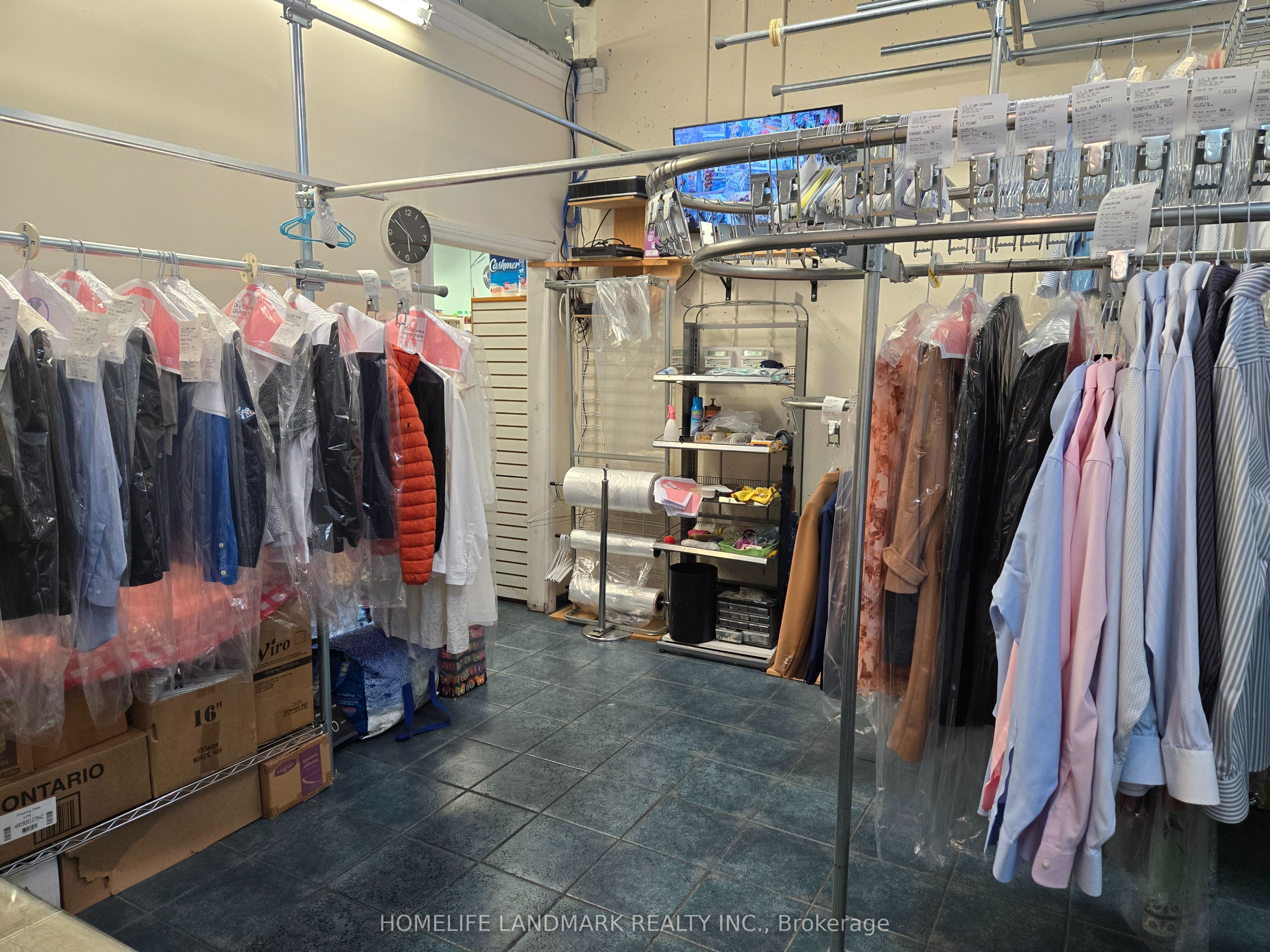 132-134 Simcoe Street Property Photo 17