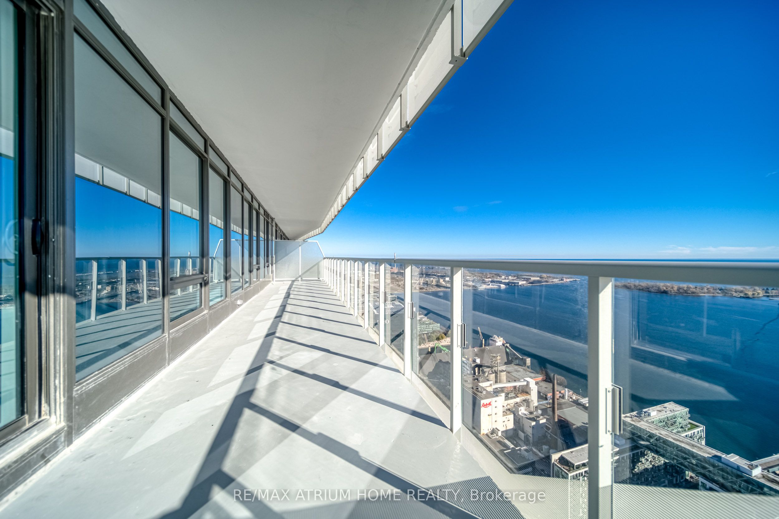 #5302 - 28 Freeland Street Property Photo 8