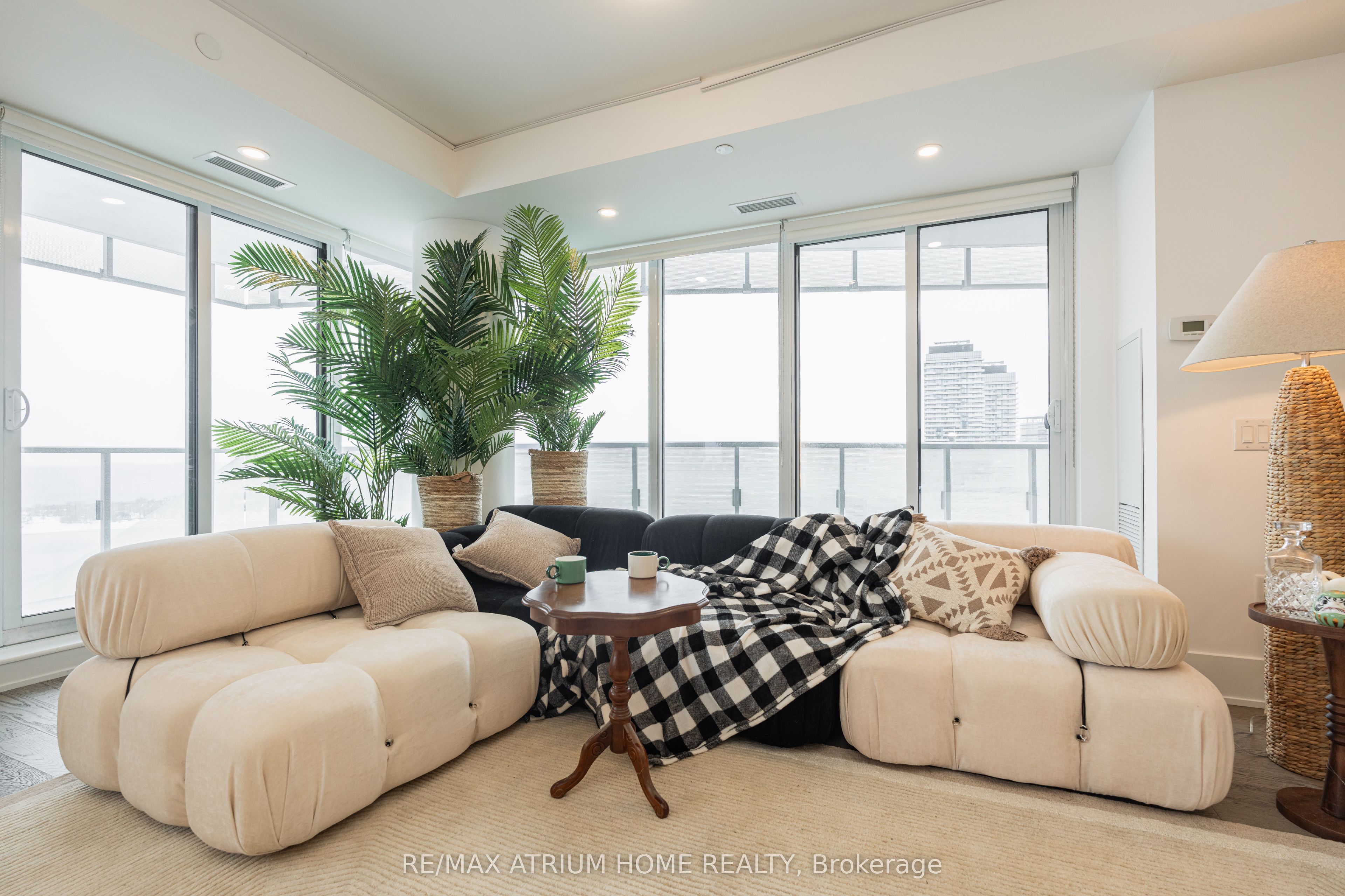 #5302 - 28 Freeland Street Property Photo 10
