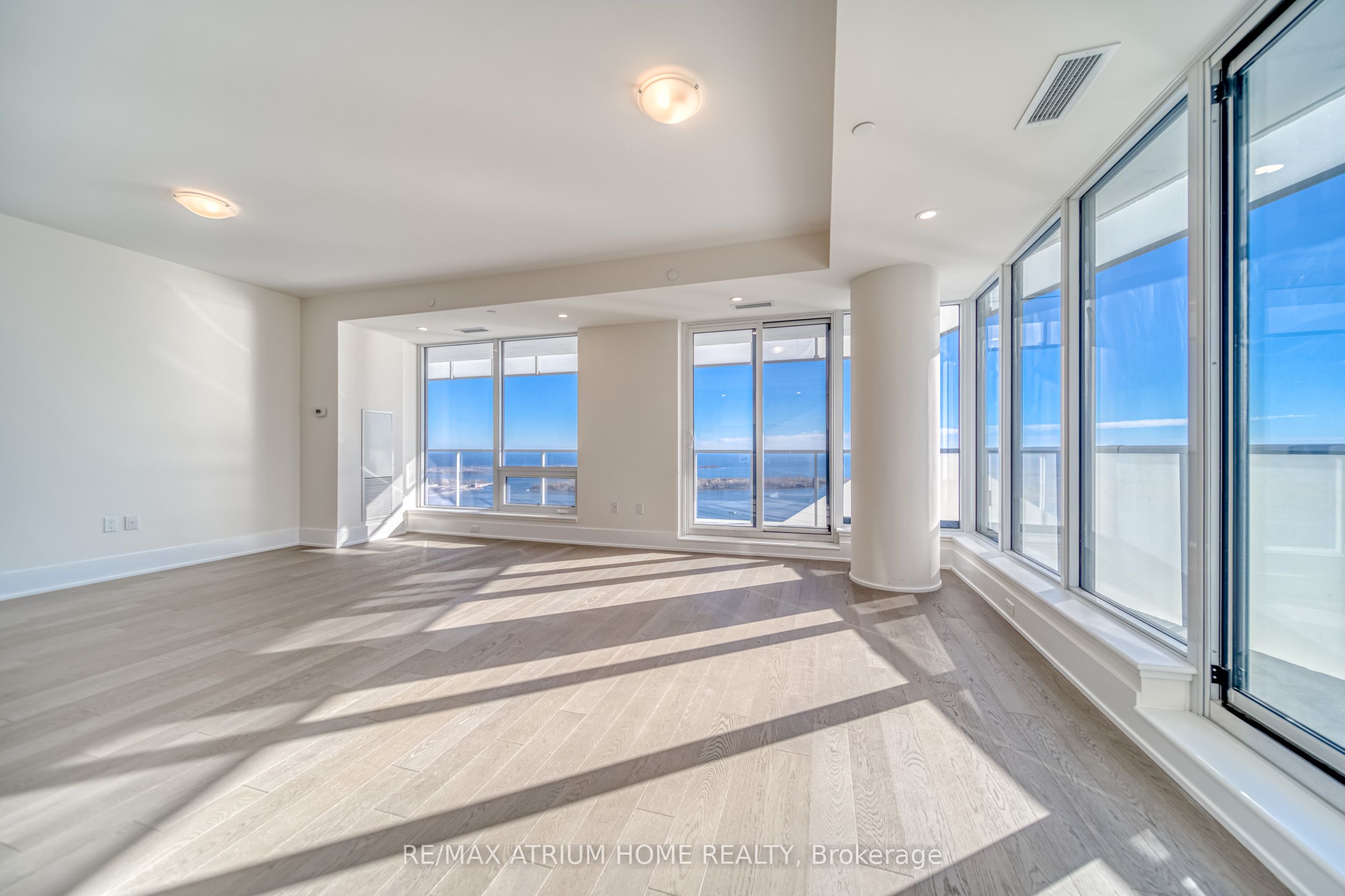 #5302 - 28 Freeland Street Property Photo 18