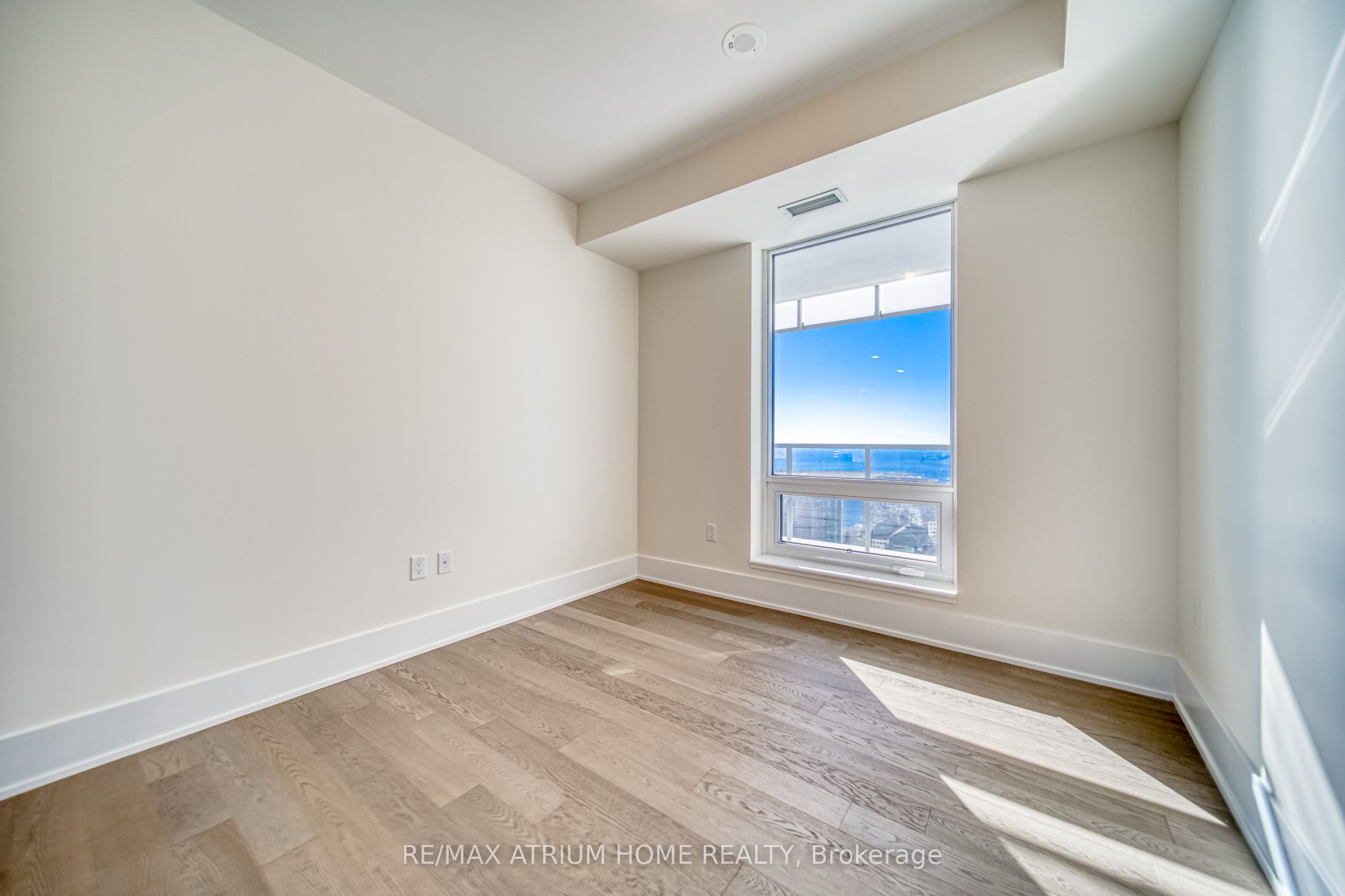 #5302 - 28 Freeland Street Property Photo 28