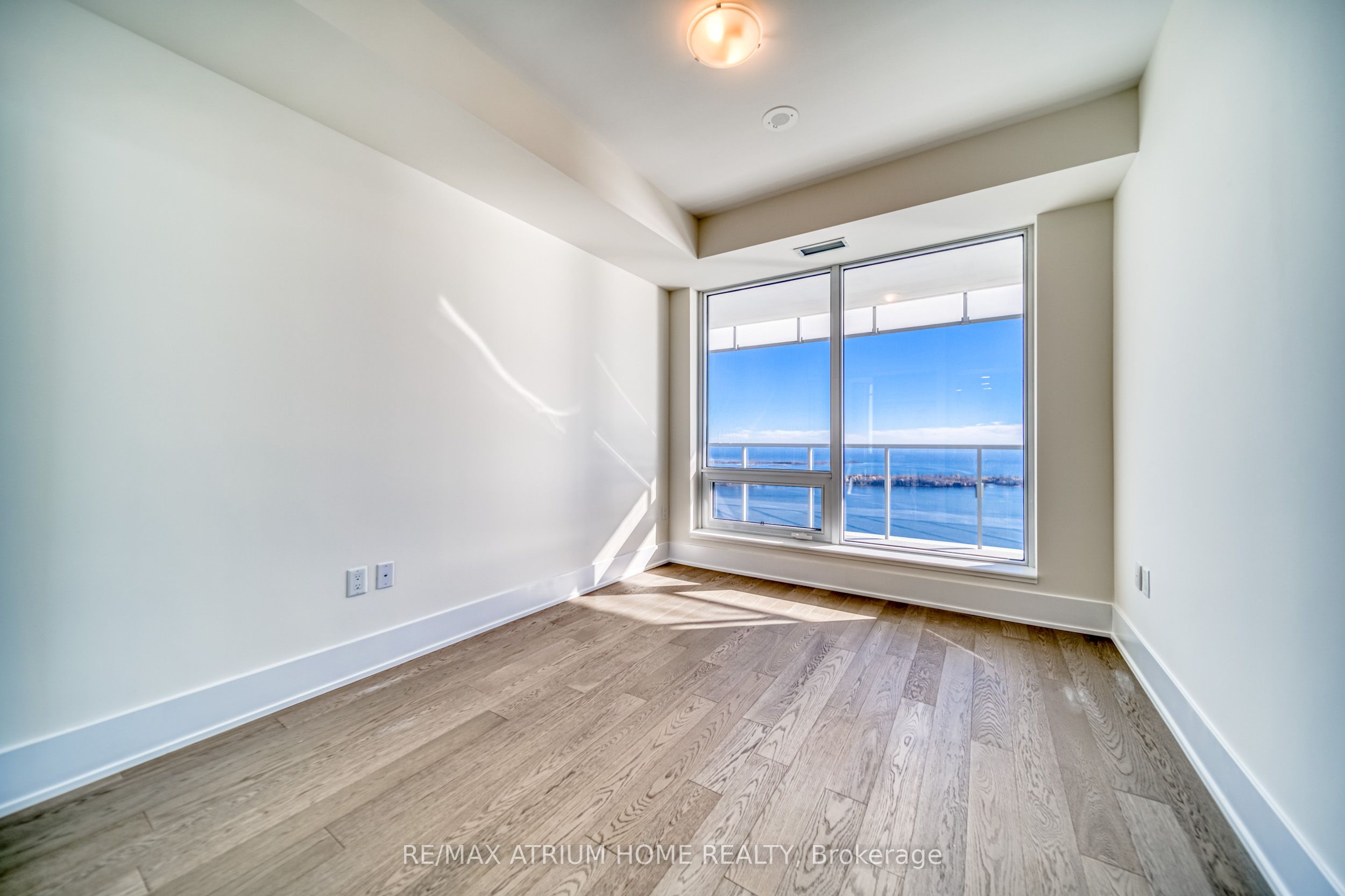 #5302 - 28 Freeland Street Property Photo 31