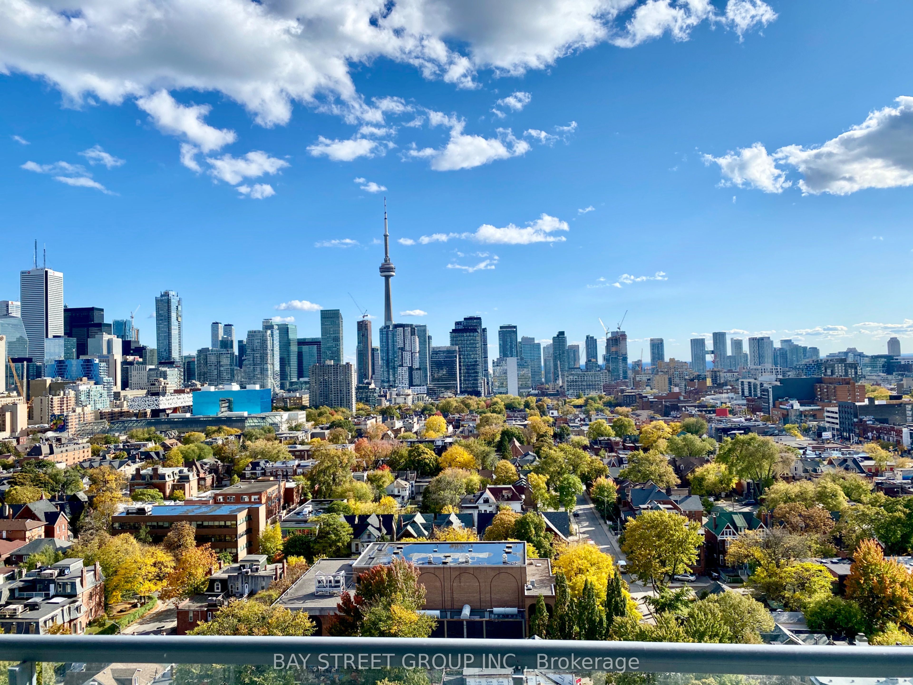 #1602 - 181 Huron Street Property Photo 1