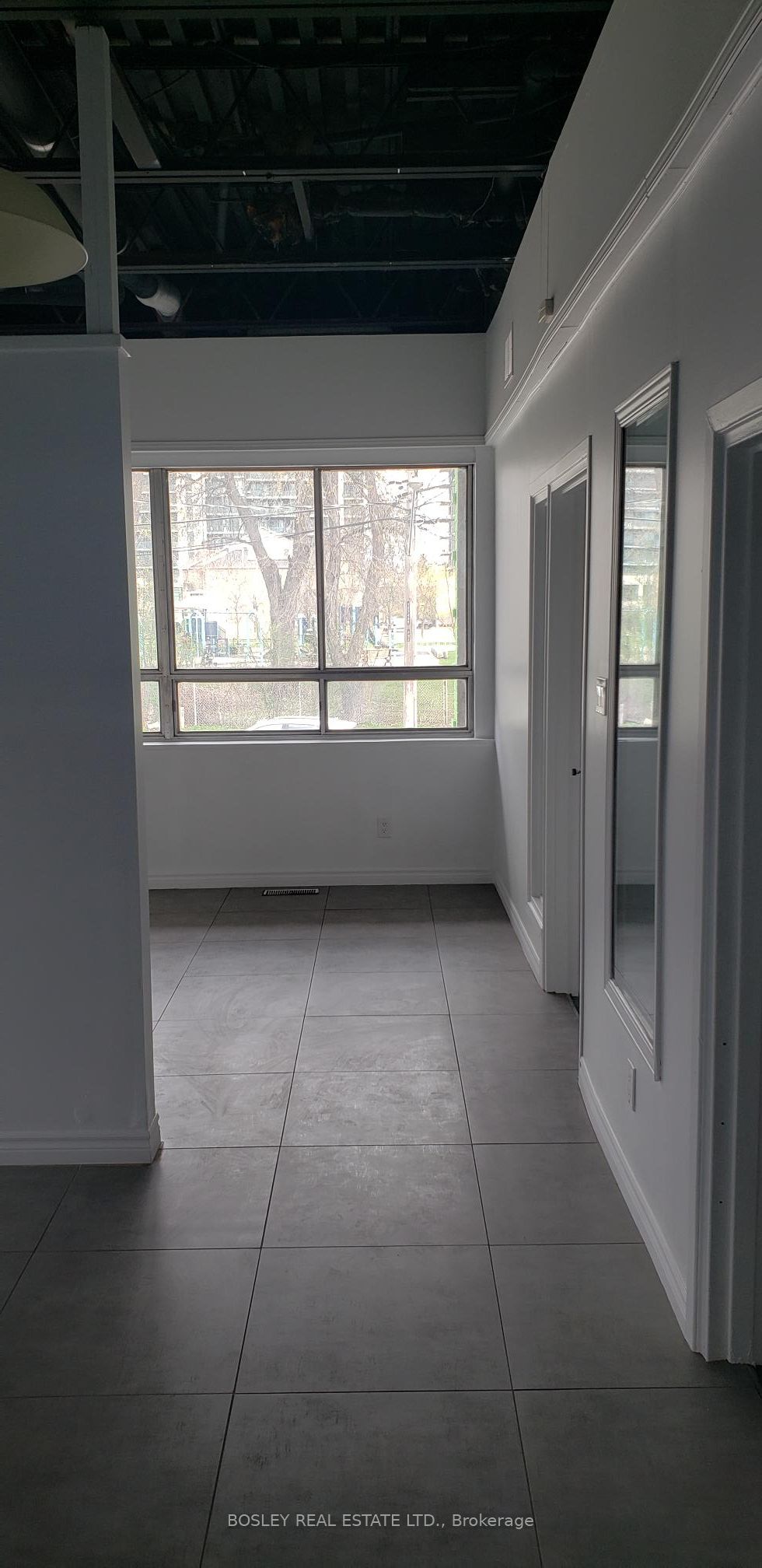 49 Research Road Property Photo 6