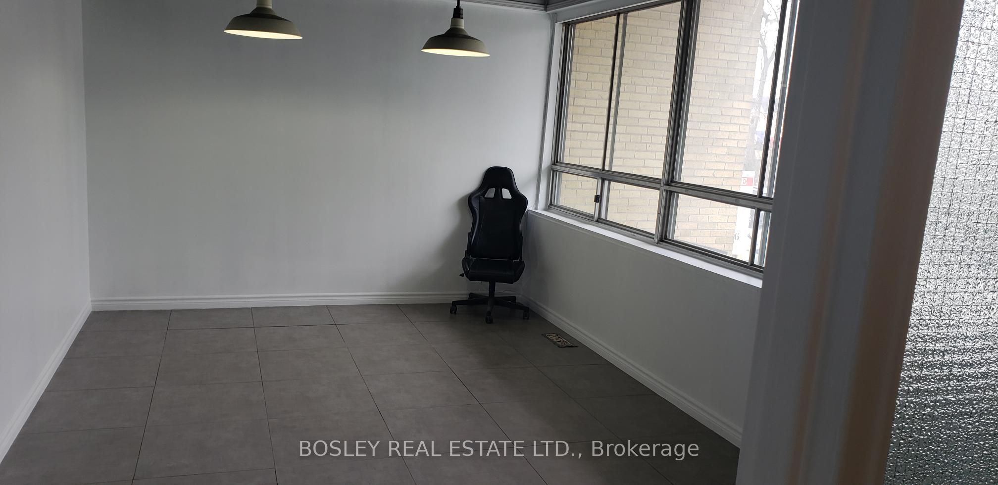 49 Research Road Property Photo 7