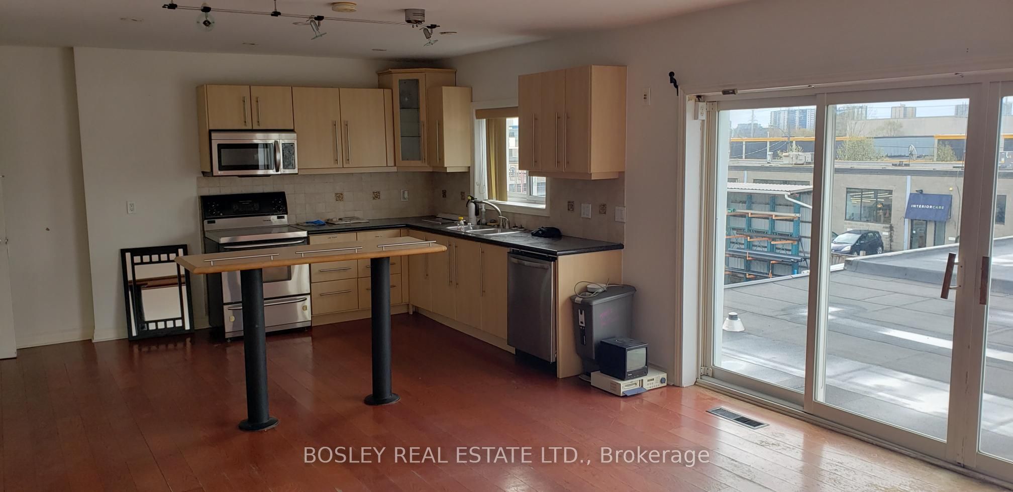 49 Research Road Property Photo 9
