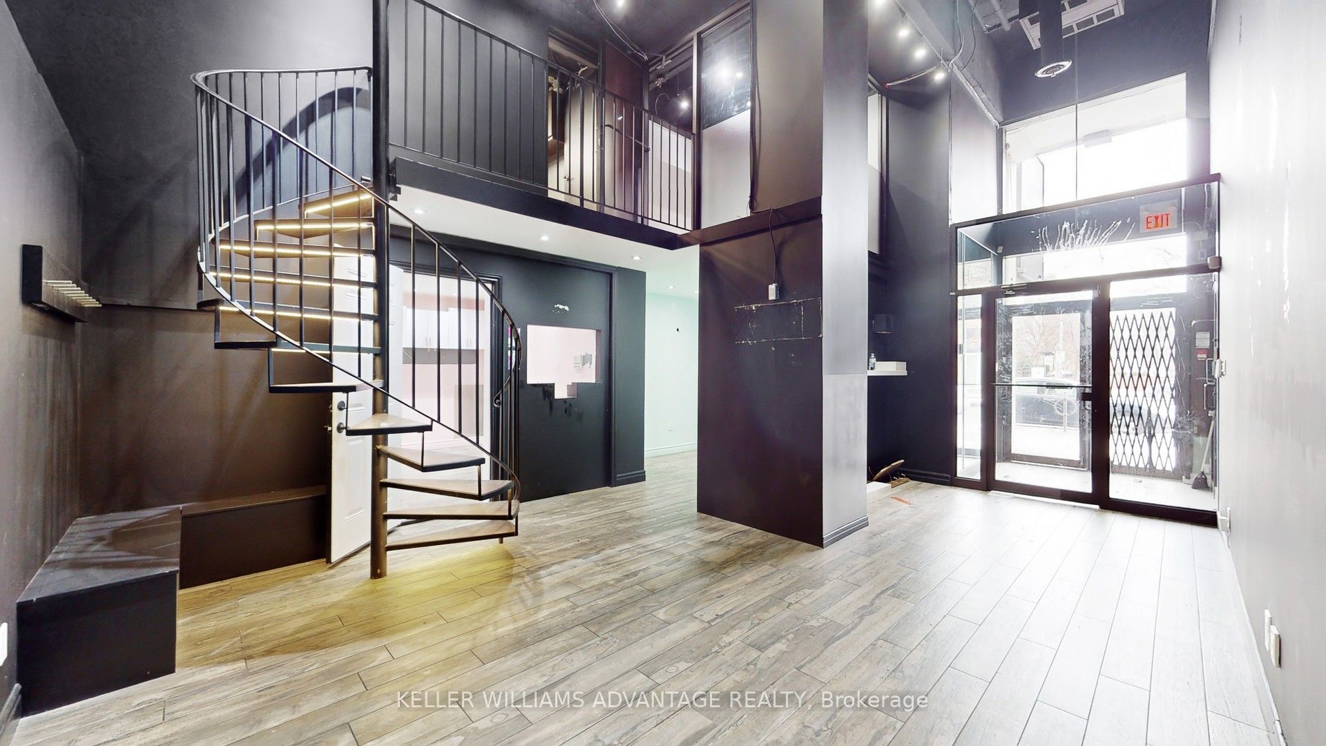 #15-17 - 188 Spadina Avenue Property Photo 1