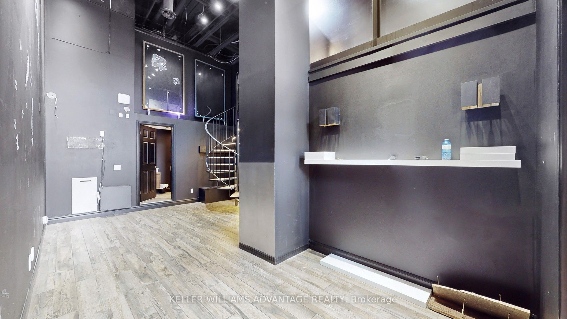 188 Spadina Avenue 15-17 Property Photo 3