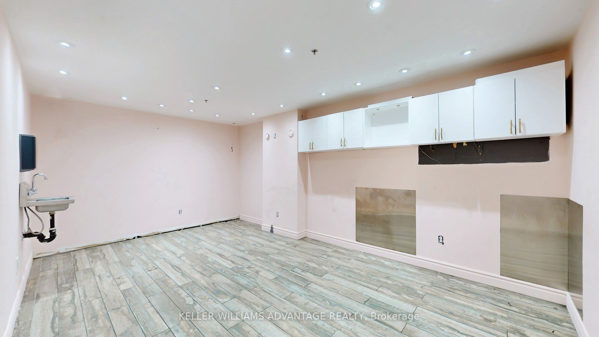 188 Spadina Avenue 15-17 Property Photo 6