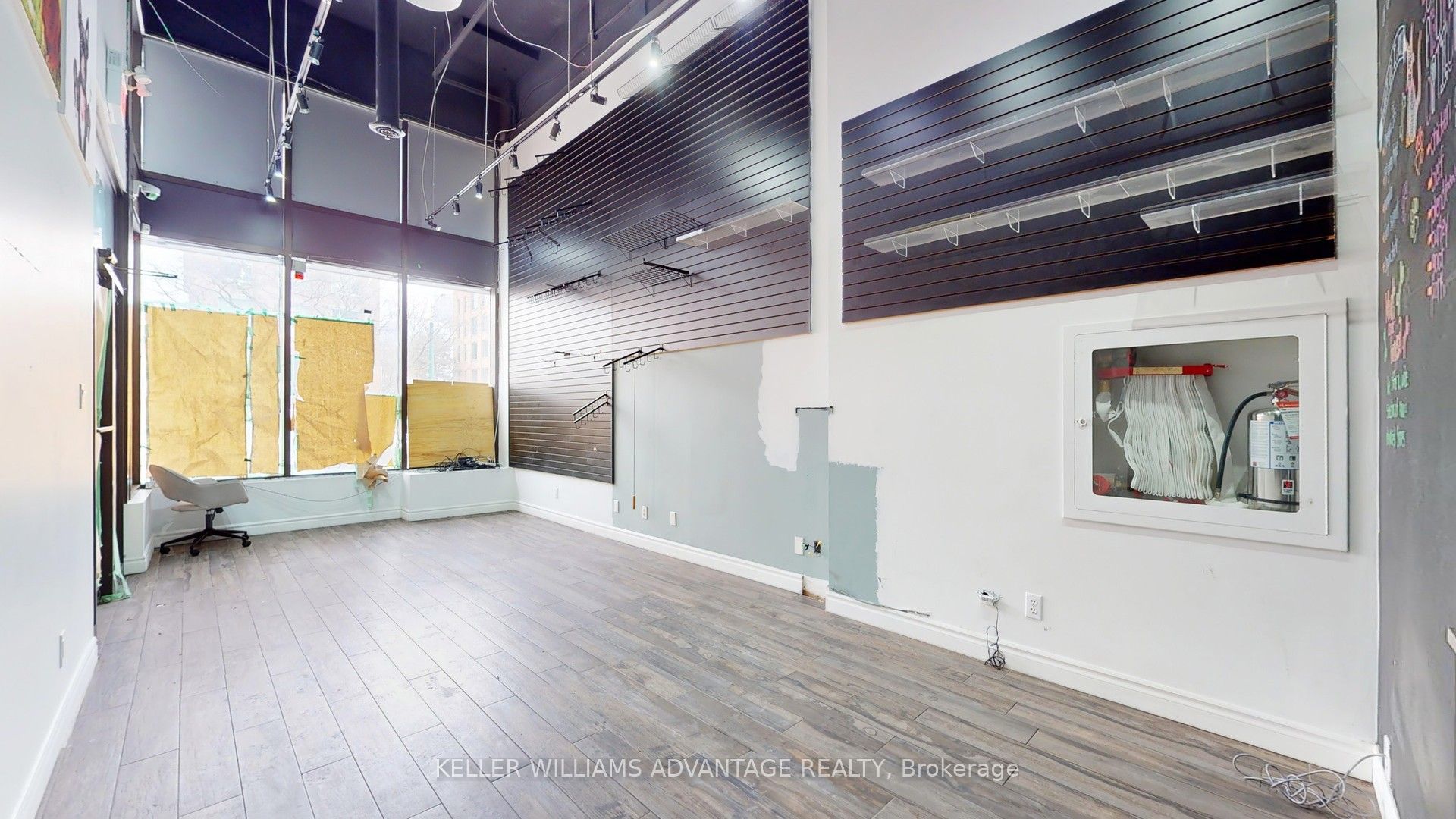 188 Spadina Avenue 15-17 Property Photo 22