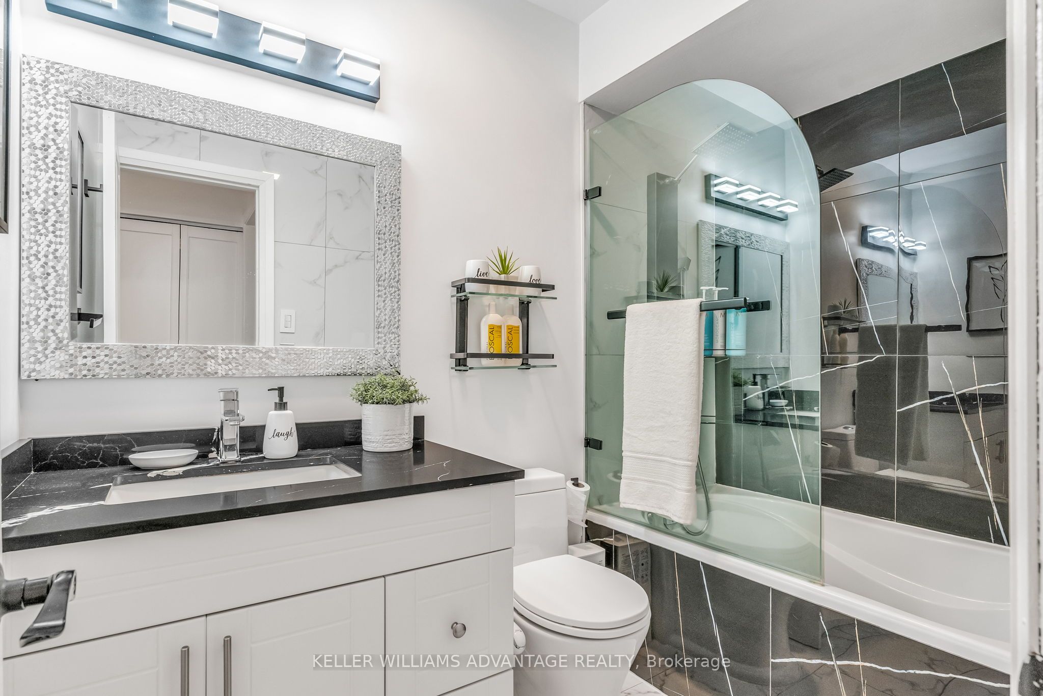 #67 - 6 Esterbrooke Avenue Property Photo 27