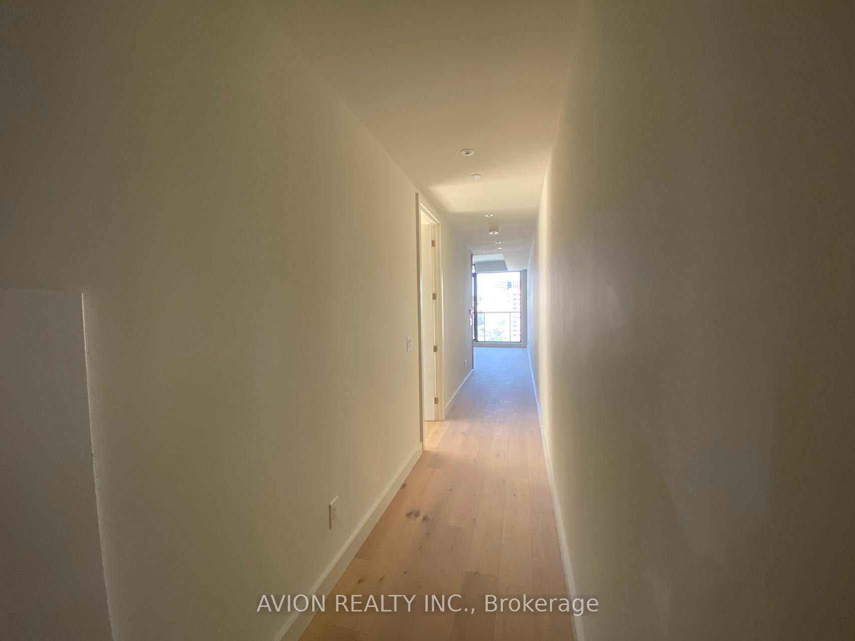 #1205 - 81 Wellesley Street Property Photo 5