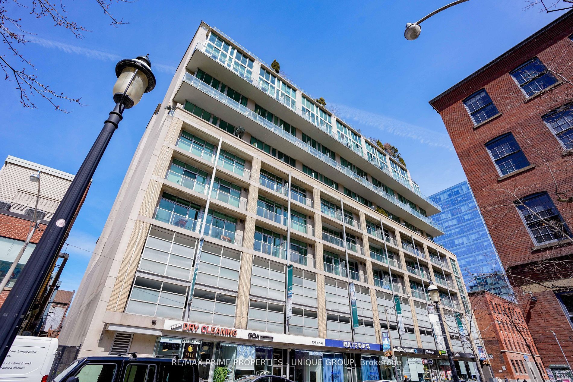 #923 - 388 Richmond Street Property Photo 1