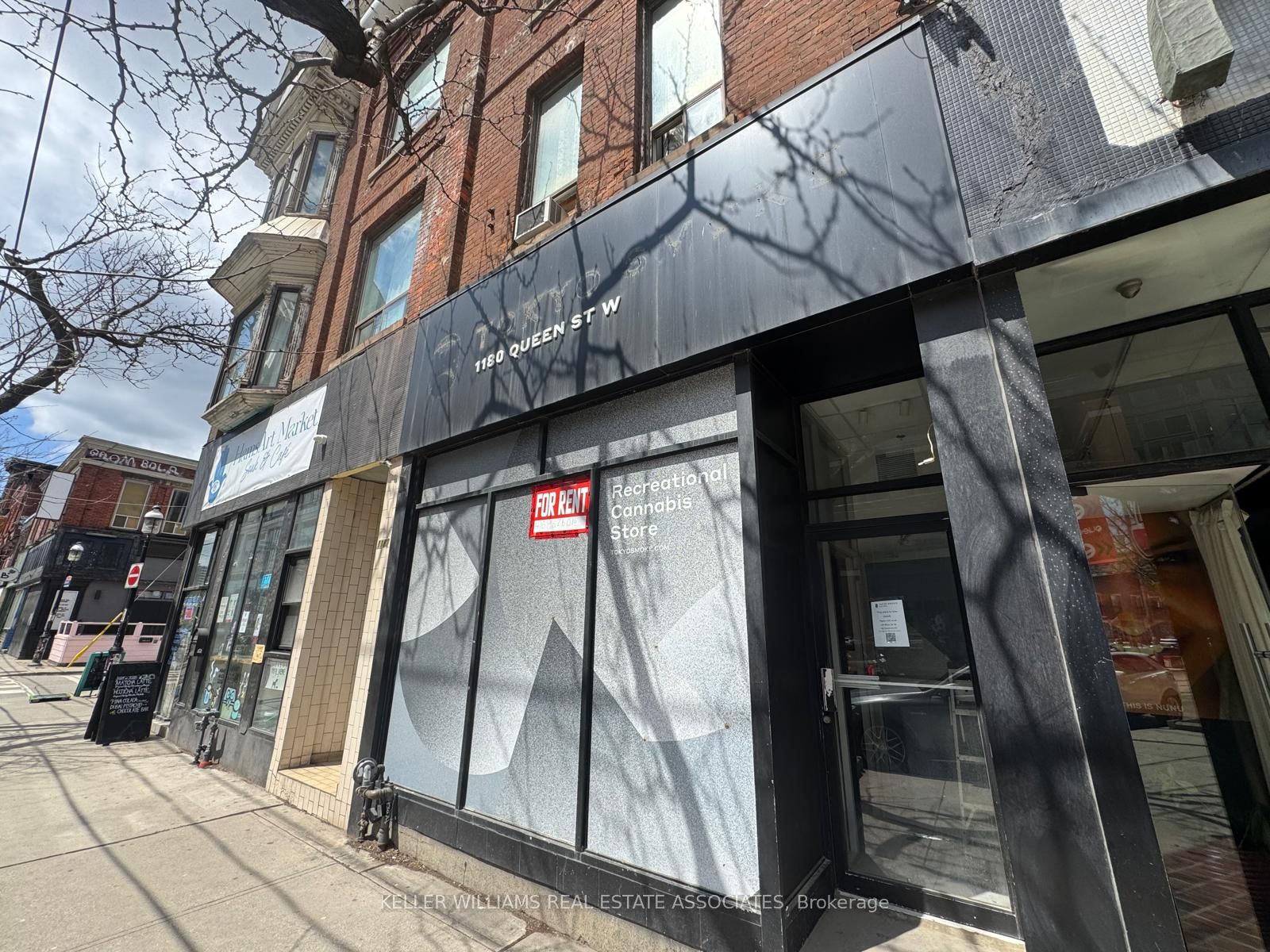 1180 Queen Street Property Photo 1