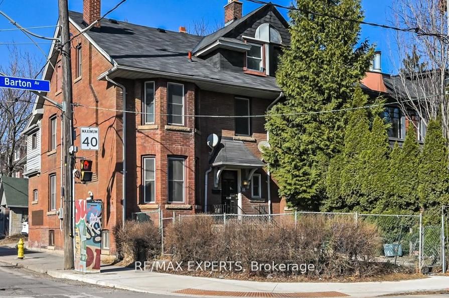 18 Barton Avenue Property Photo 1