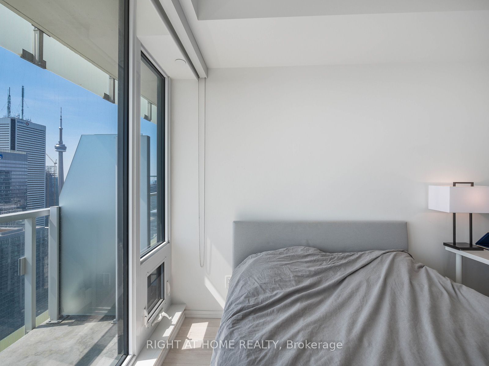 197 Yonge Street 5607 Property Photo 21