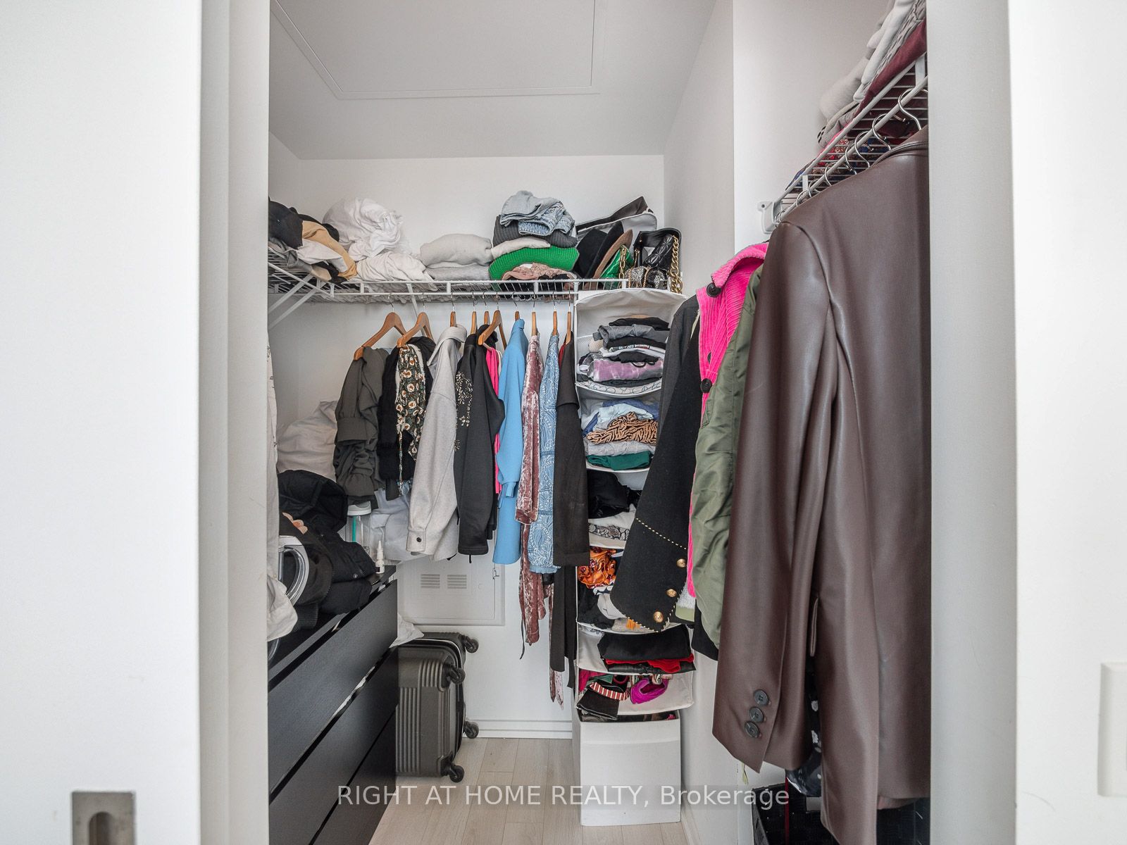 197 Yonge Street 5607 Property Photo 23