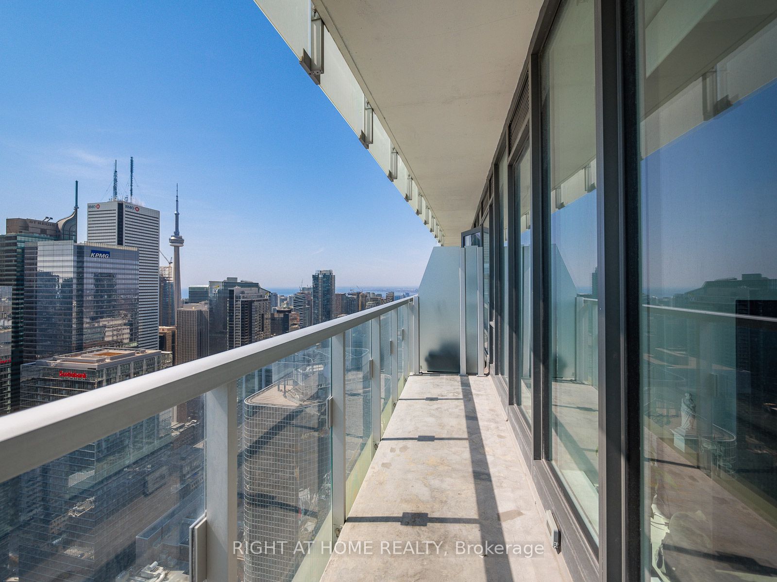 197 Yonge Street 5607 Property Photo 26
