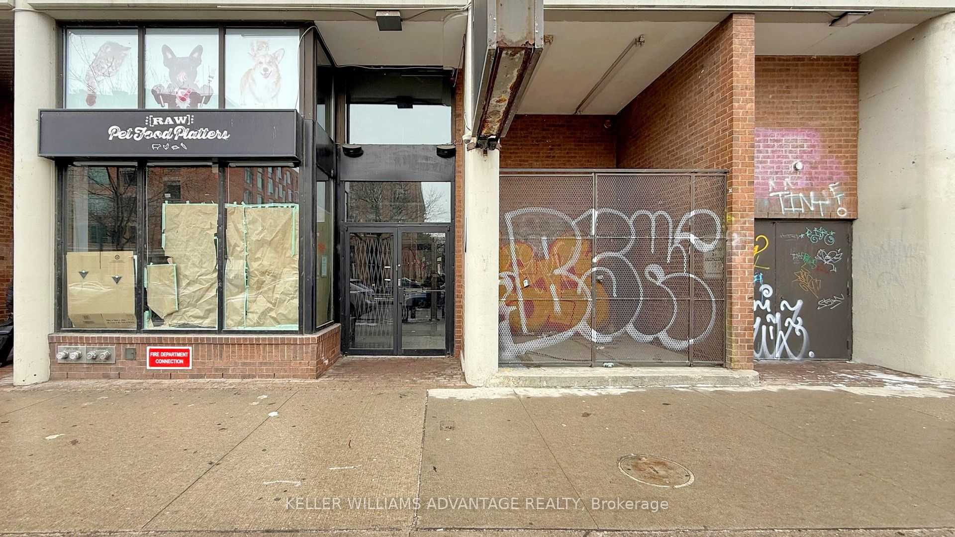 #15-17 - 188 Spadina Avenue Property Photo 1
