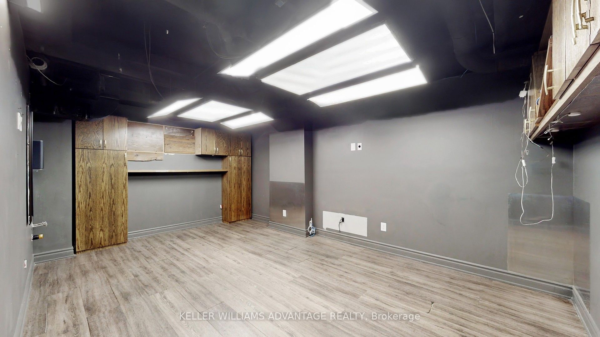 188 Spadina Avenue 15-17 Property Photo 3