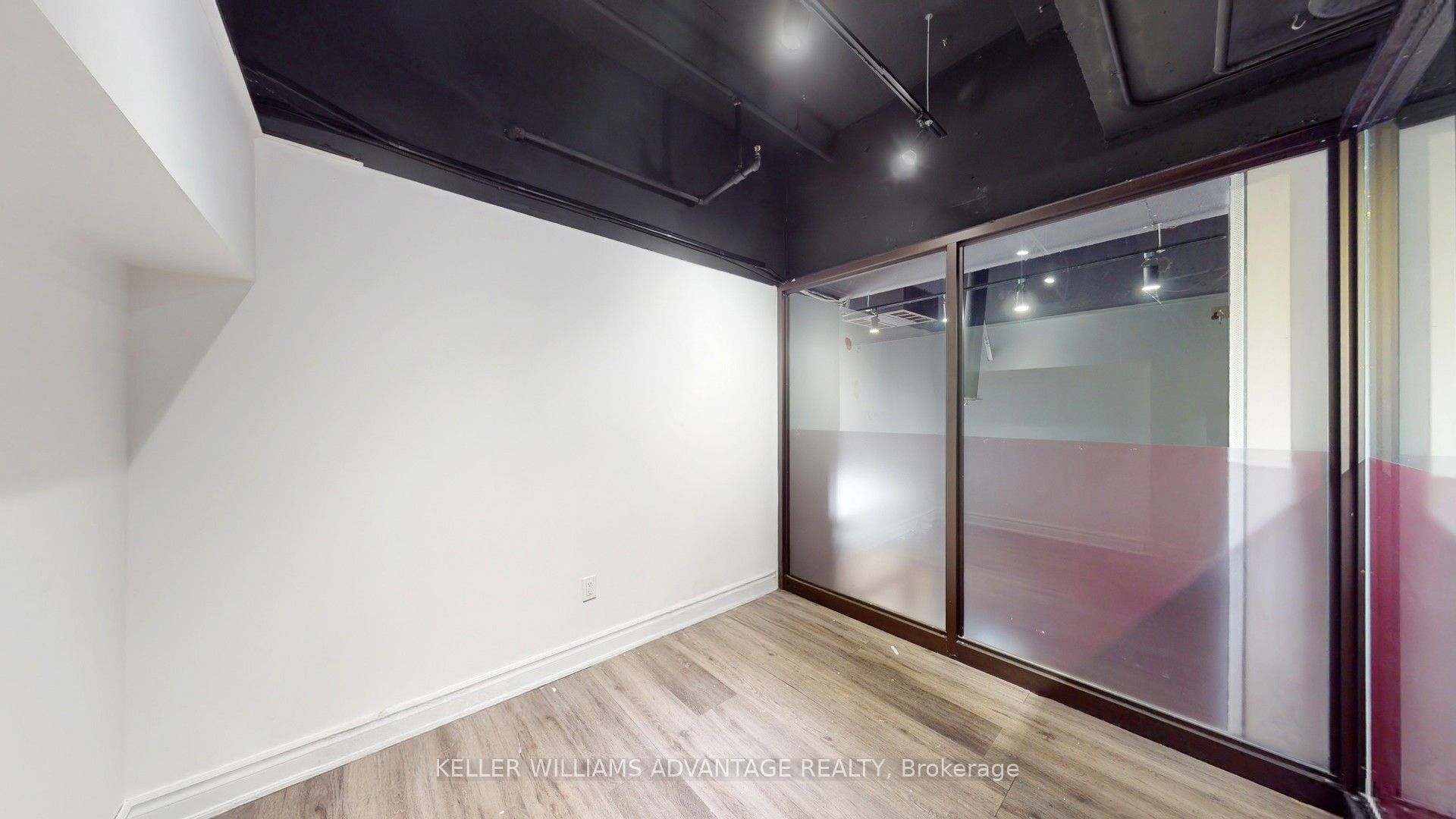 188 Spadina Avenue 15-17 Property Photo 7