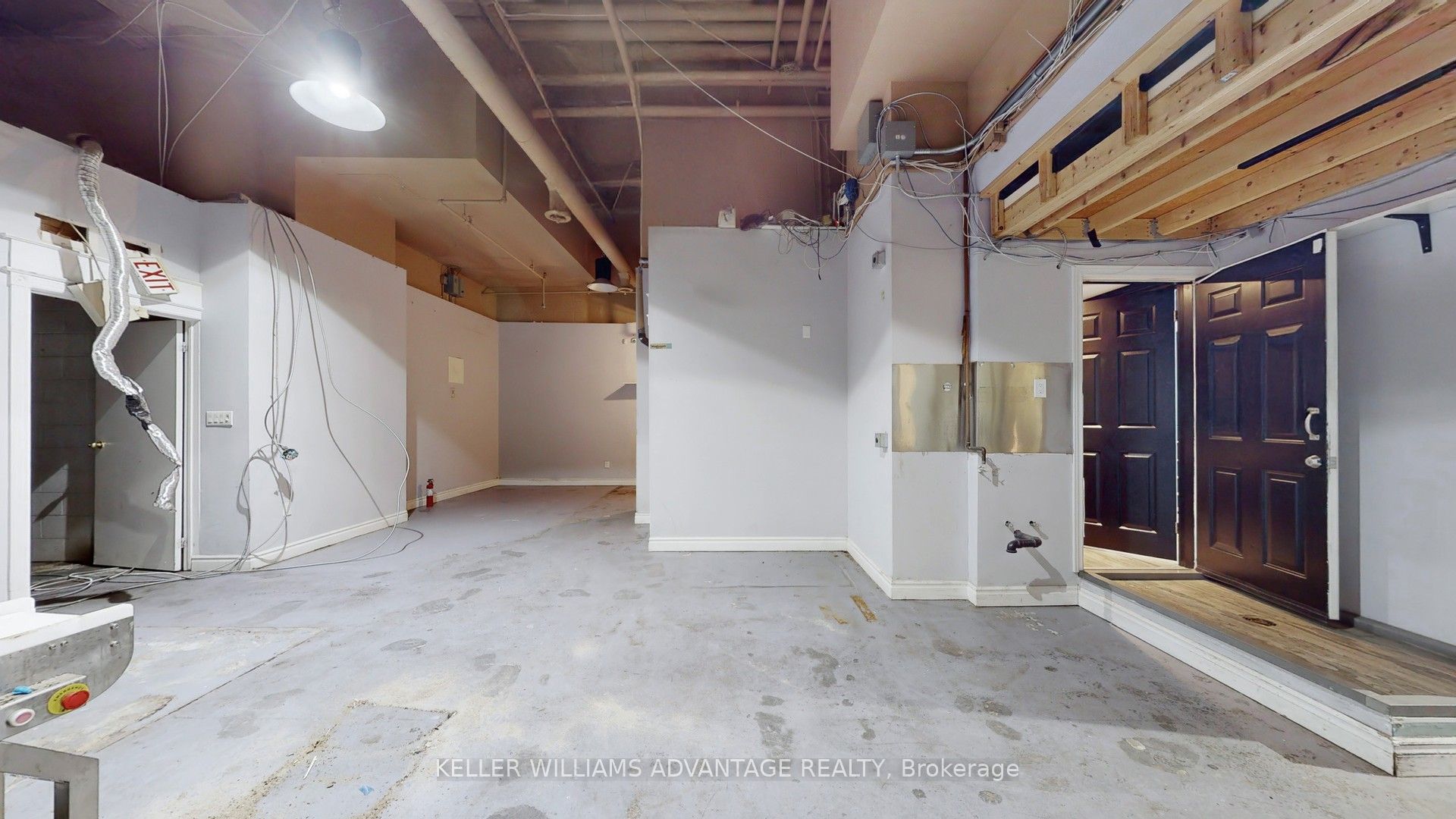 188 Spadina Avenue 15-17 Property Photo 15