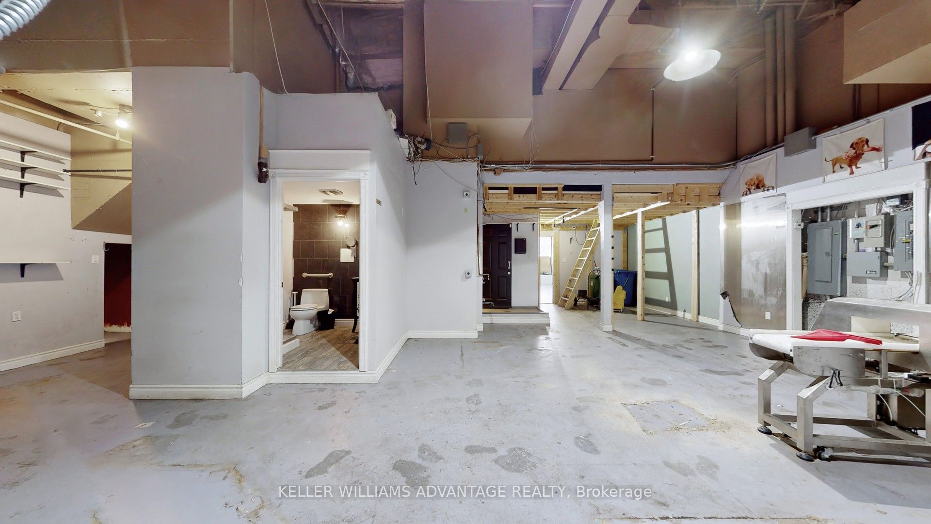 188 Spadina Avenue 15-17 Property Photo 17