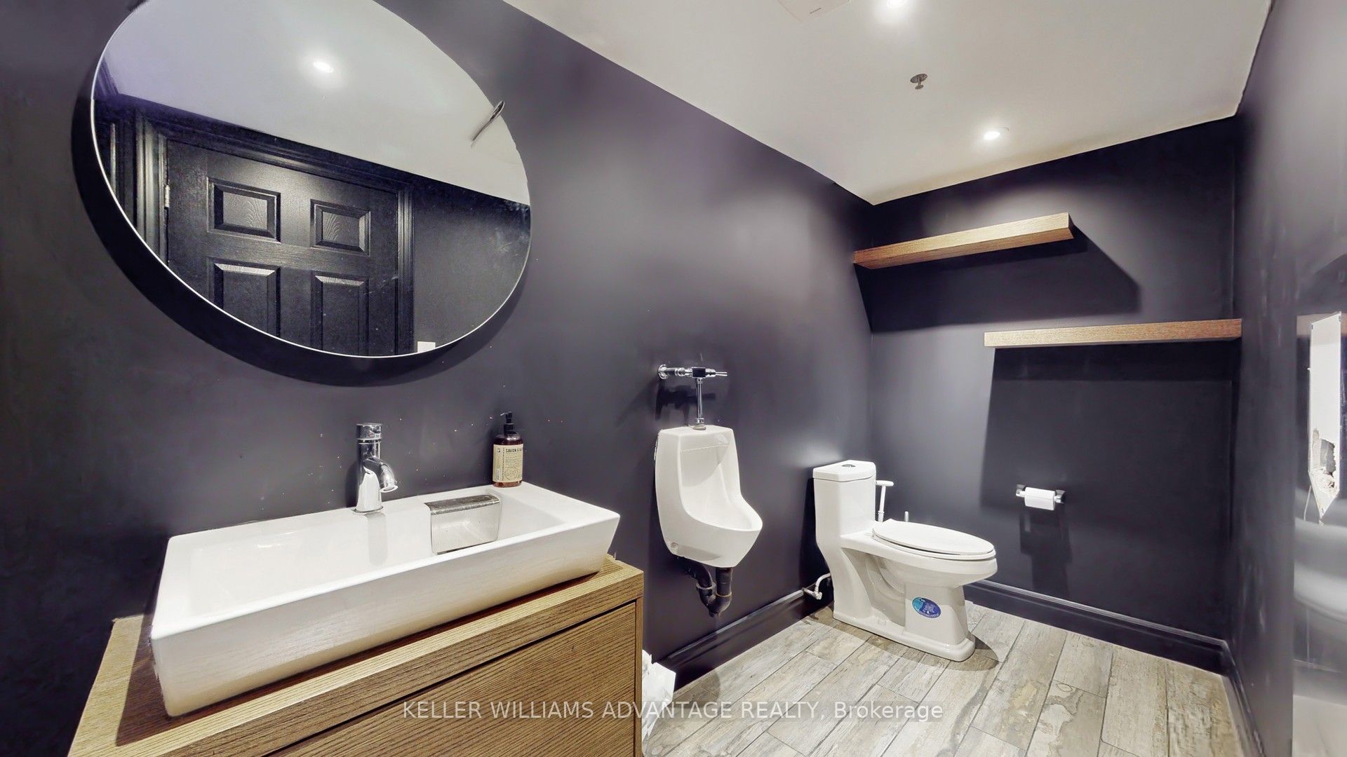 188 Spadina Avenue 15-17 Property Photo 38