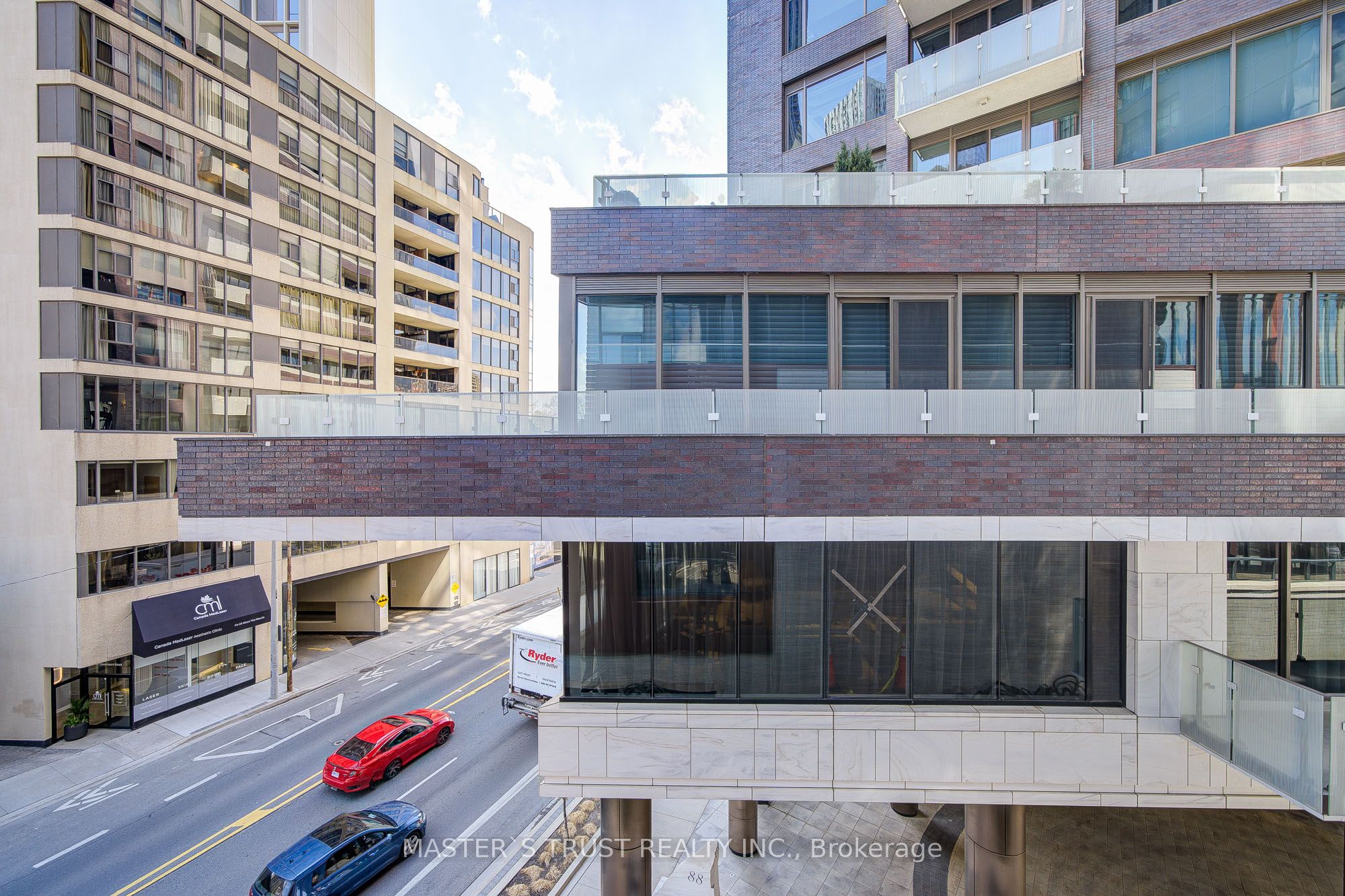 #416 - 32 Davenport Road Property Photo 37