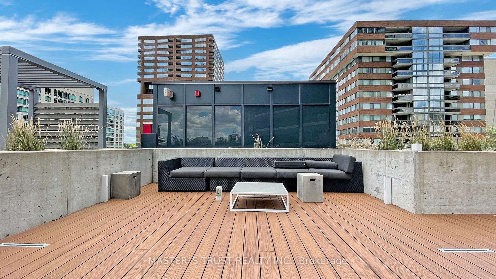 #416 - 32 Davenport Road Property Photo 48