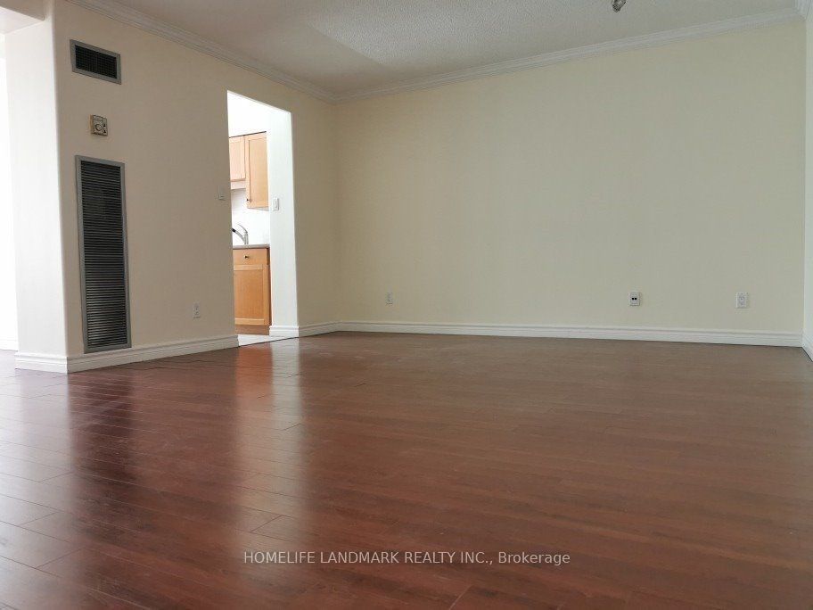 #1513 - 633 Bay Street Property Photo 3