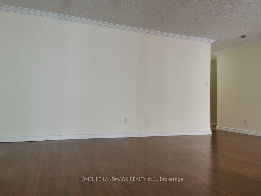 #1513 - 633 Bay Street Property Photo 10