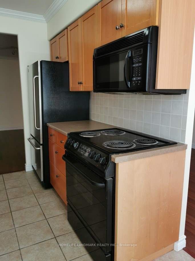 #1513 - 633 Bay Street Property Photo 14