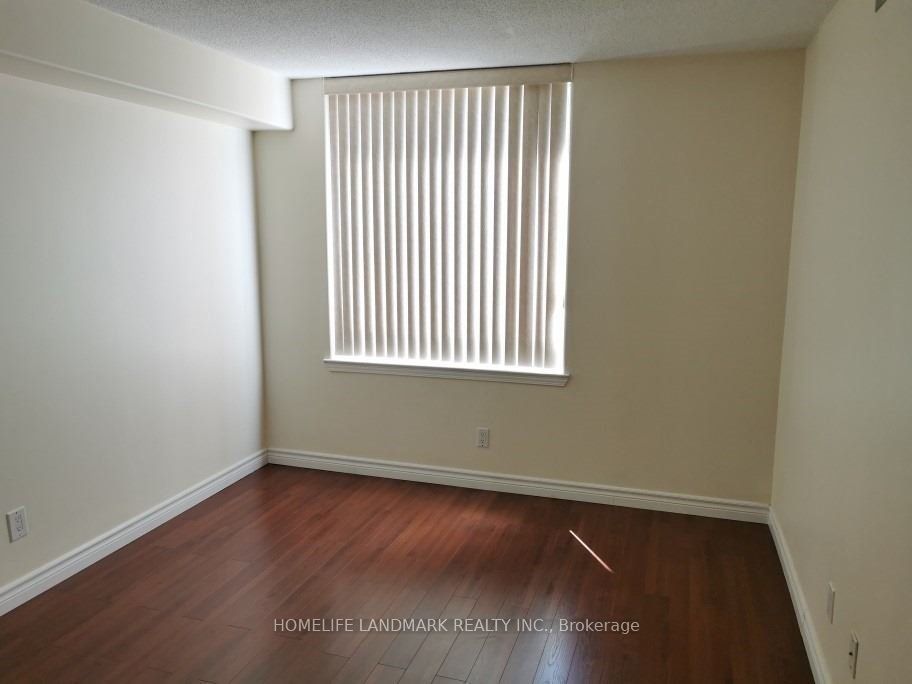 #1513 - 633 Bay Street Property Photo 19