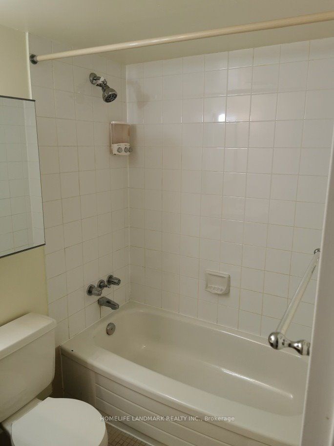 #1513 - 633 Bay Street Property Photo 22