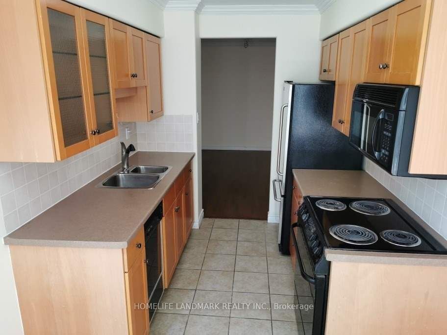 #1513 - 633 Bay Street Property Photo 29