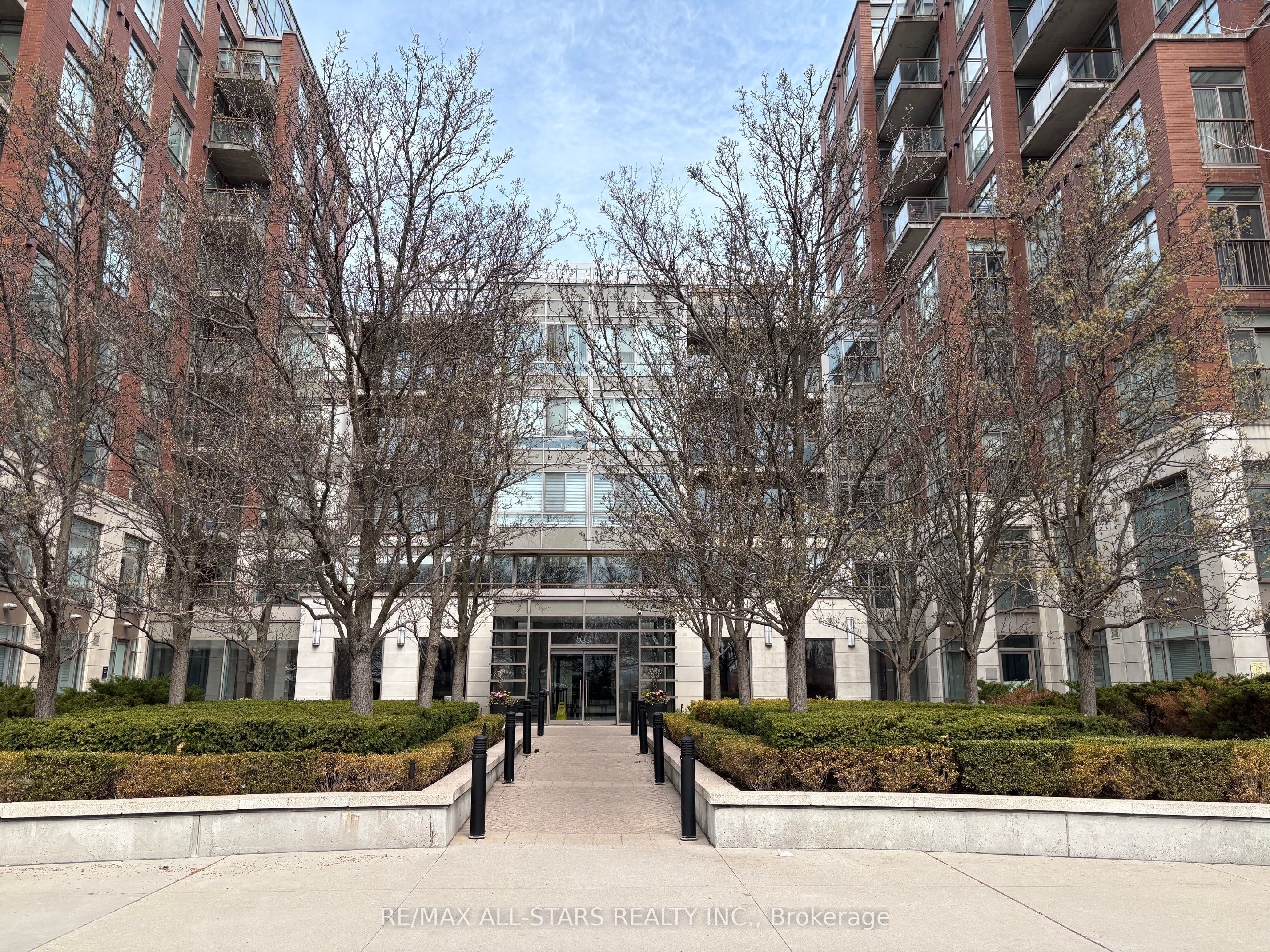 500 Queens Quay N/a W 412w Property Photo 1