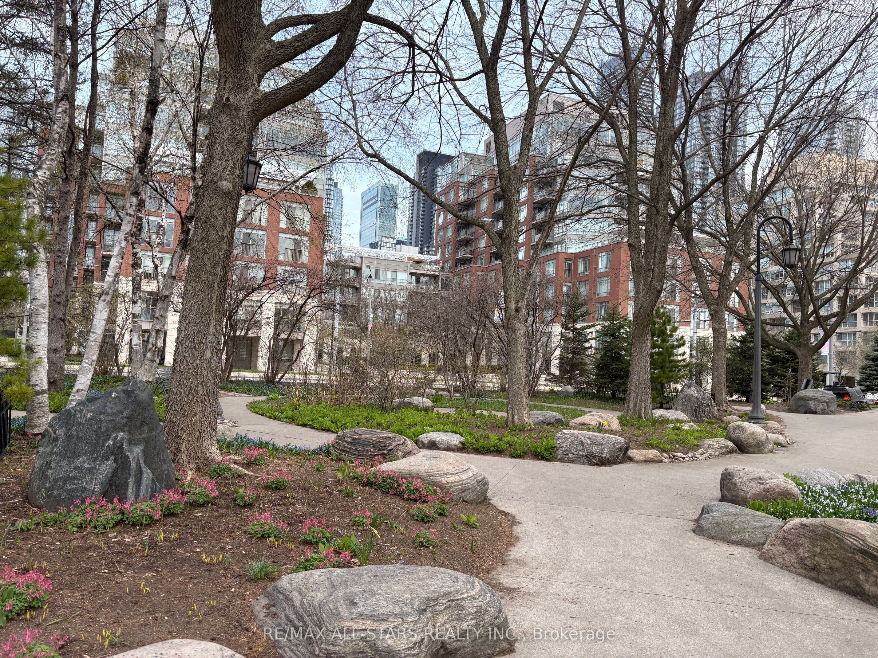 500 Queens Quay N/a W 412w Property Photo 9