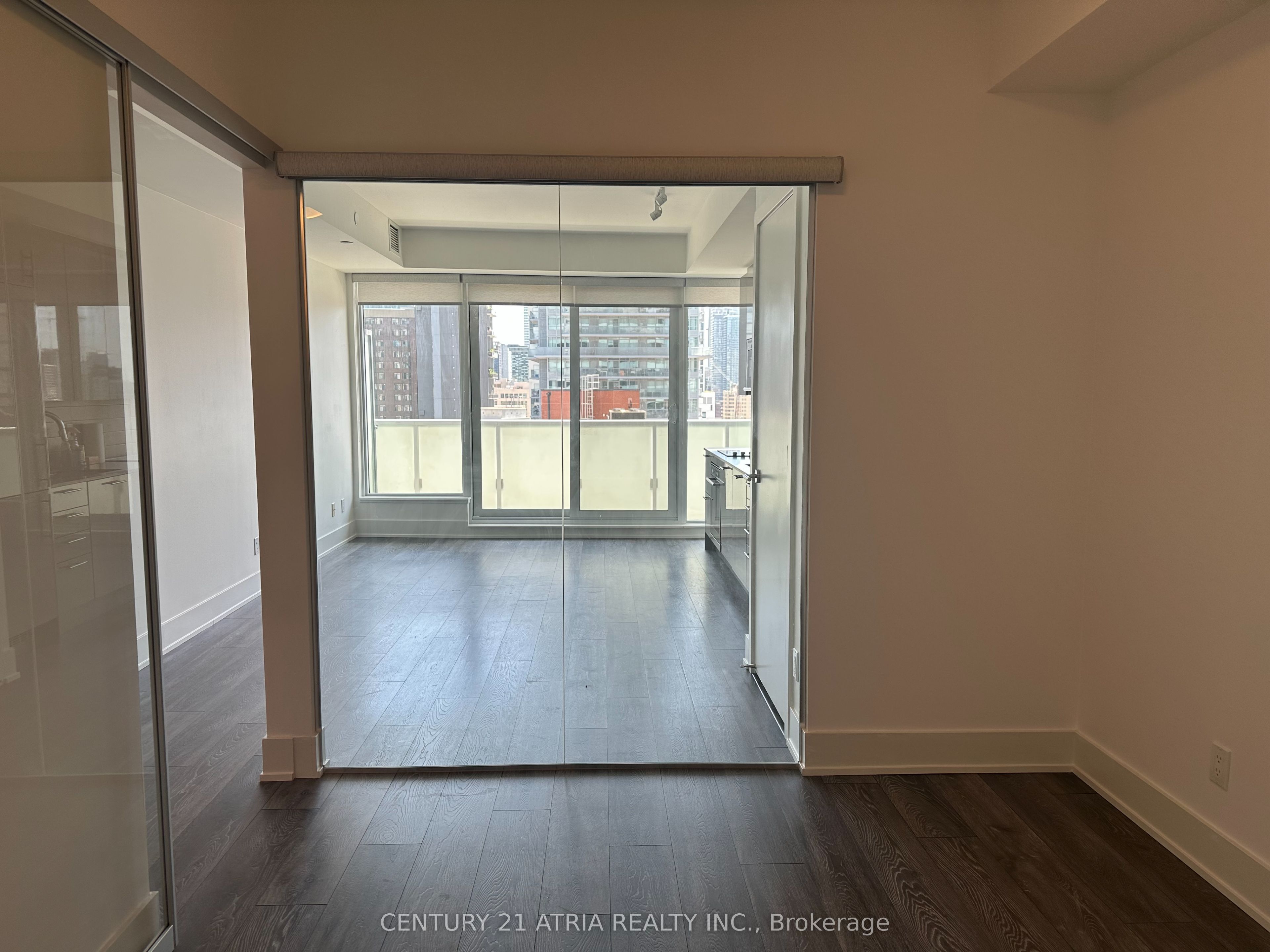 403 Church Street 1213 Property Photo 6