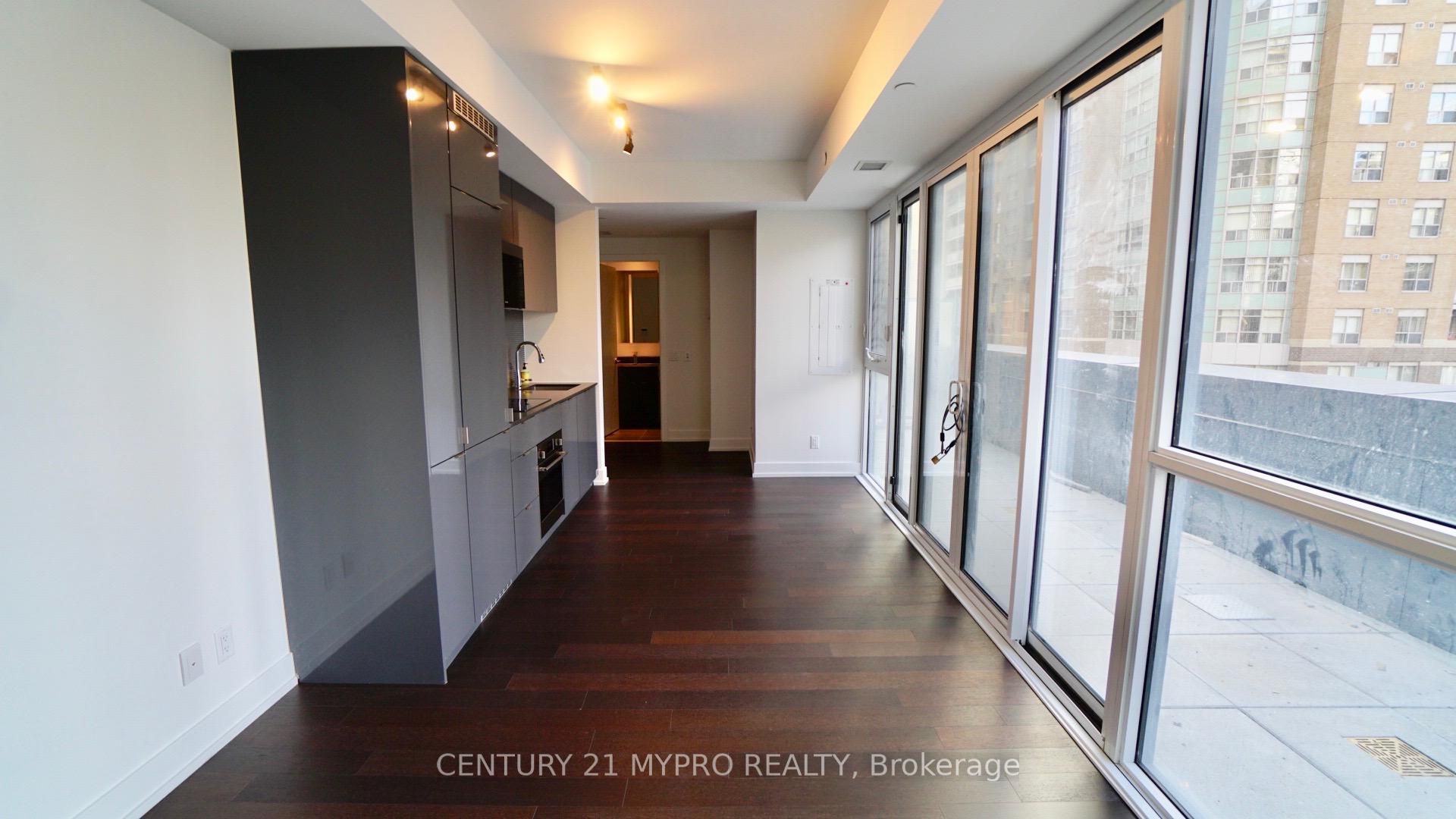#524 - 7 Grenville Street Property Photo 3