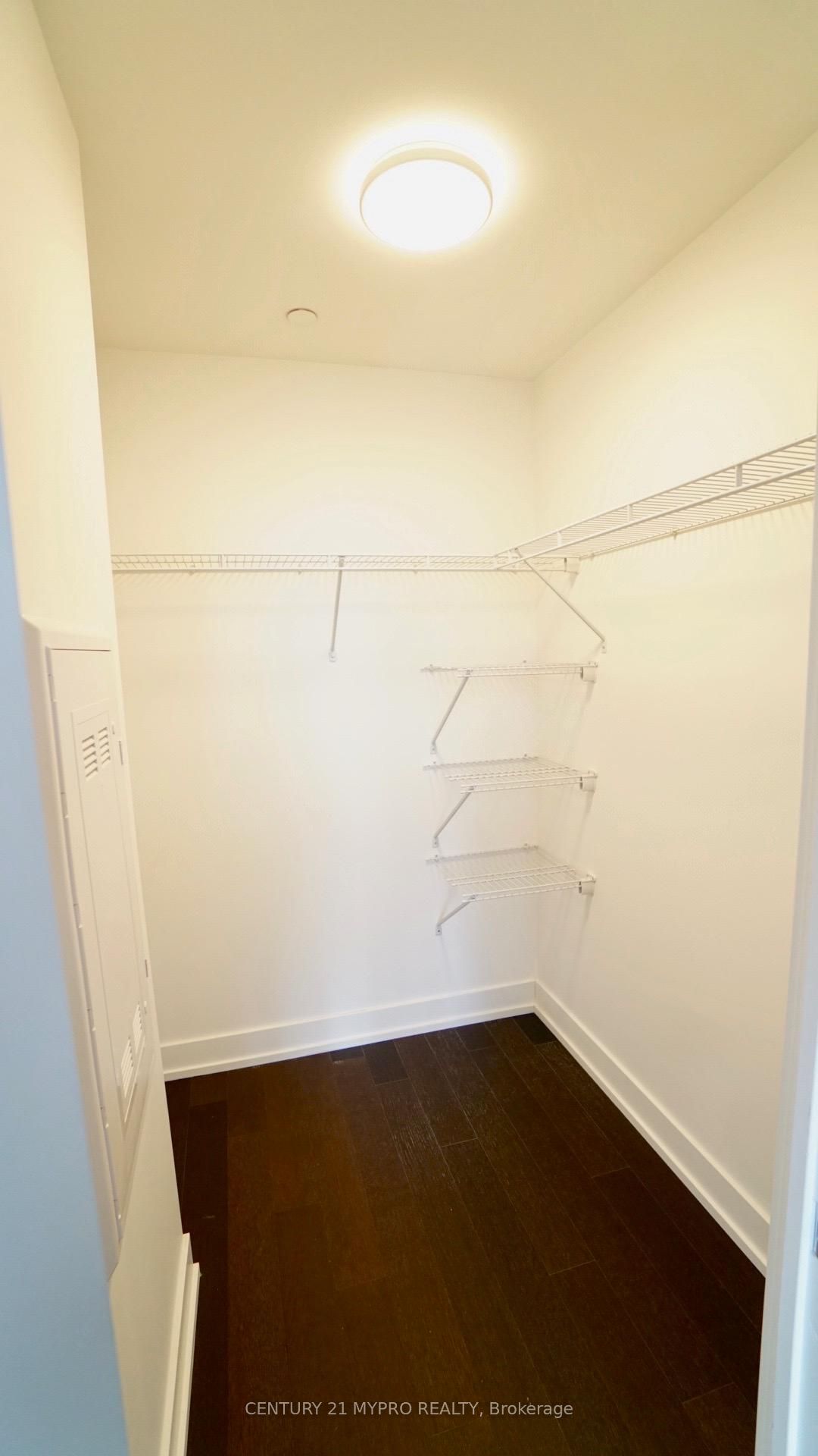#524 - 7 Grenville Street Property Photo 6