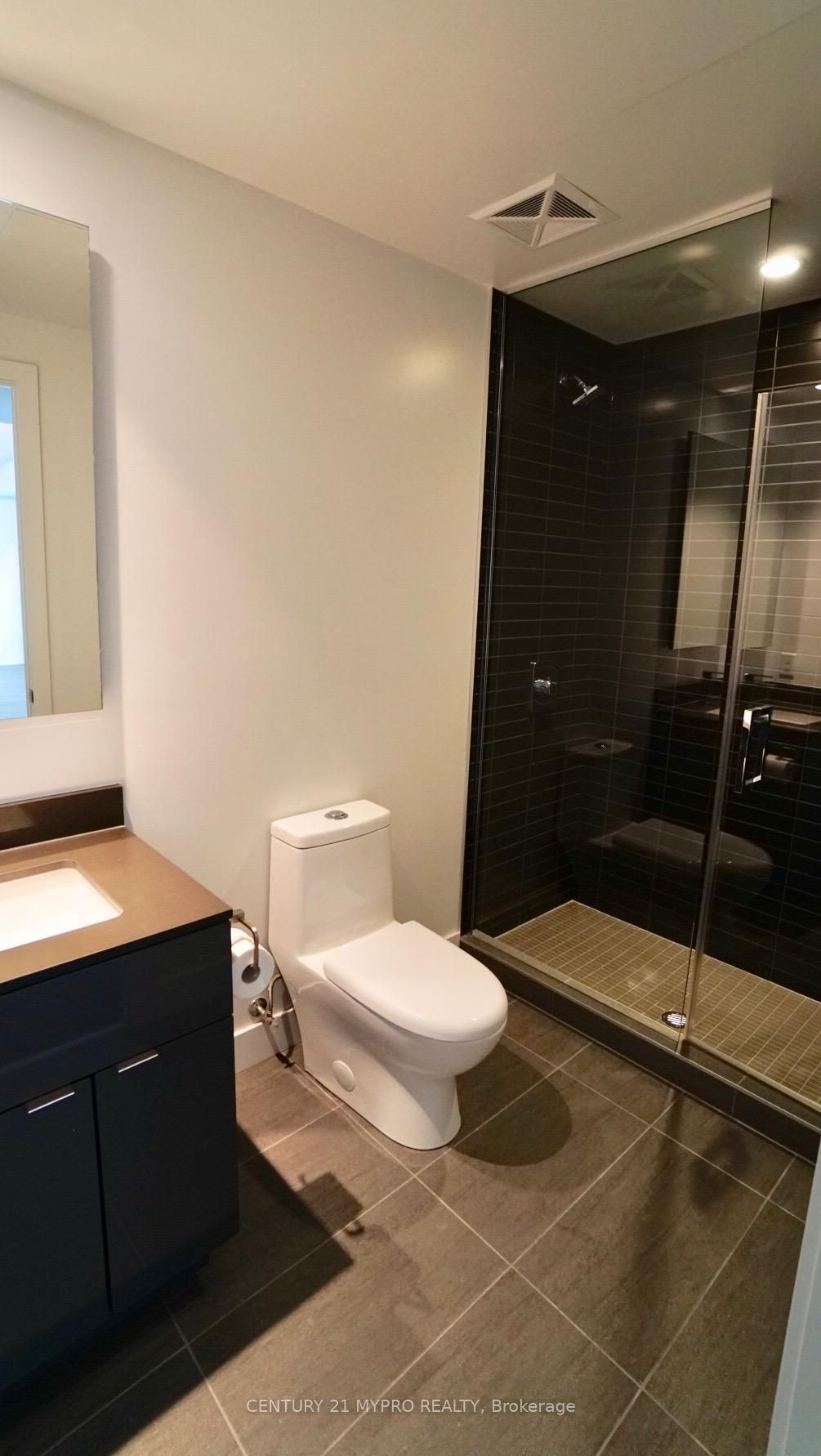 #524 - 7 Grenville Street Property Photo 9