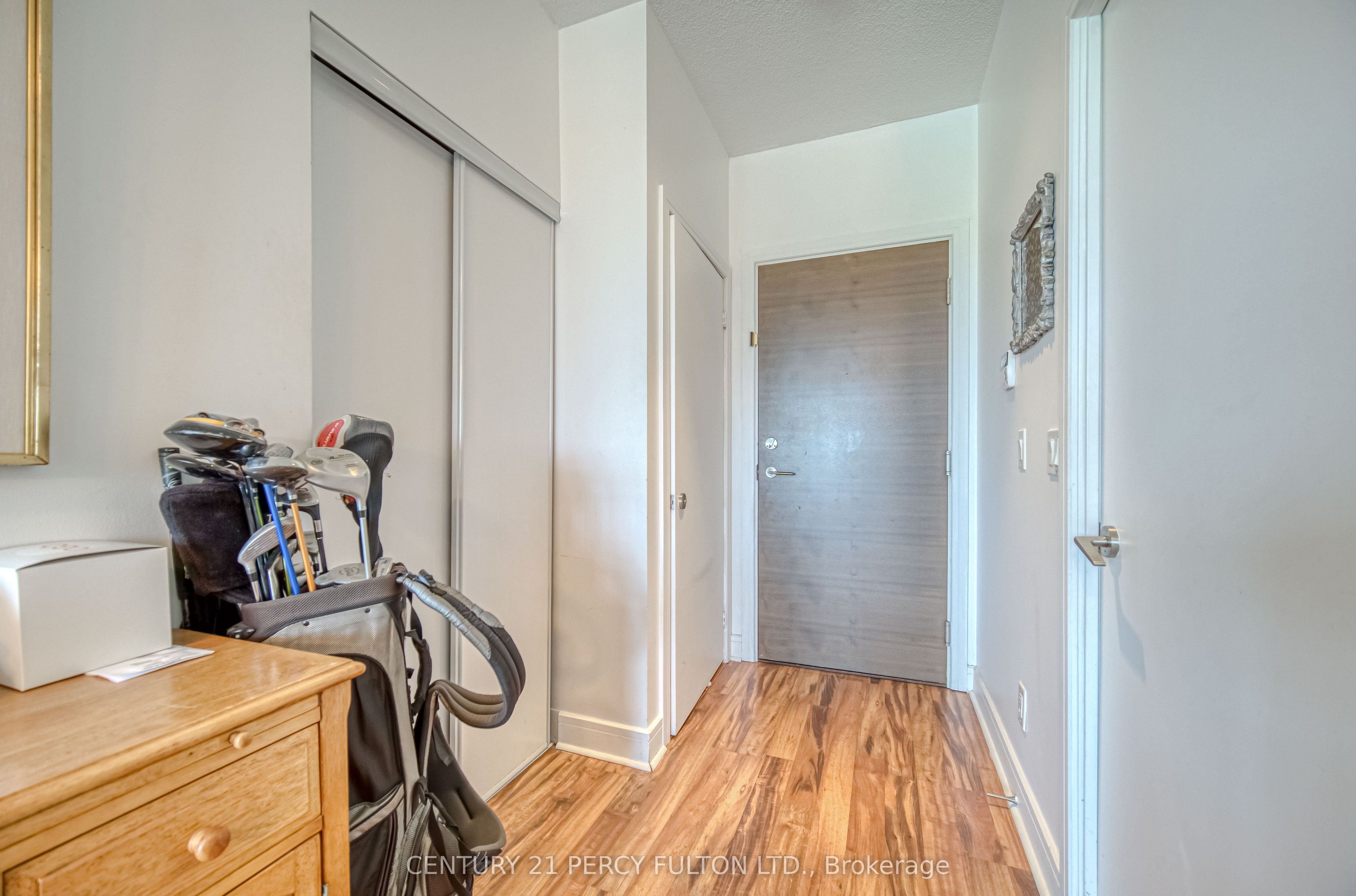 #504 - 35 Brian Peck Crescent Property Photo 7