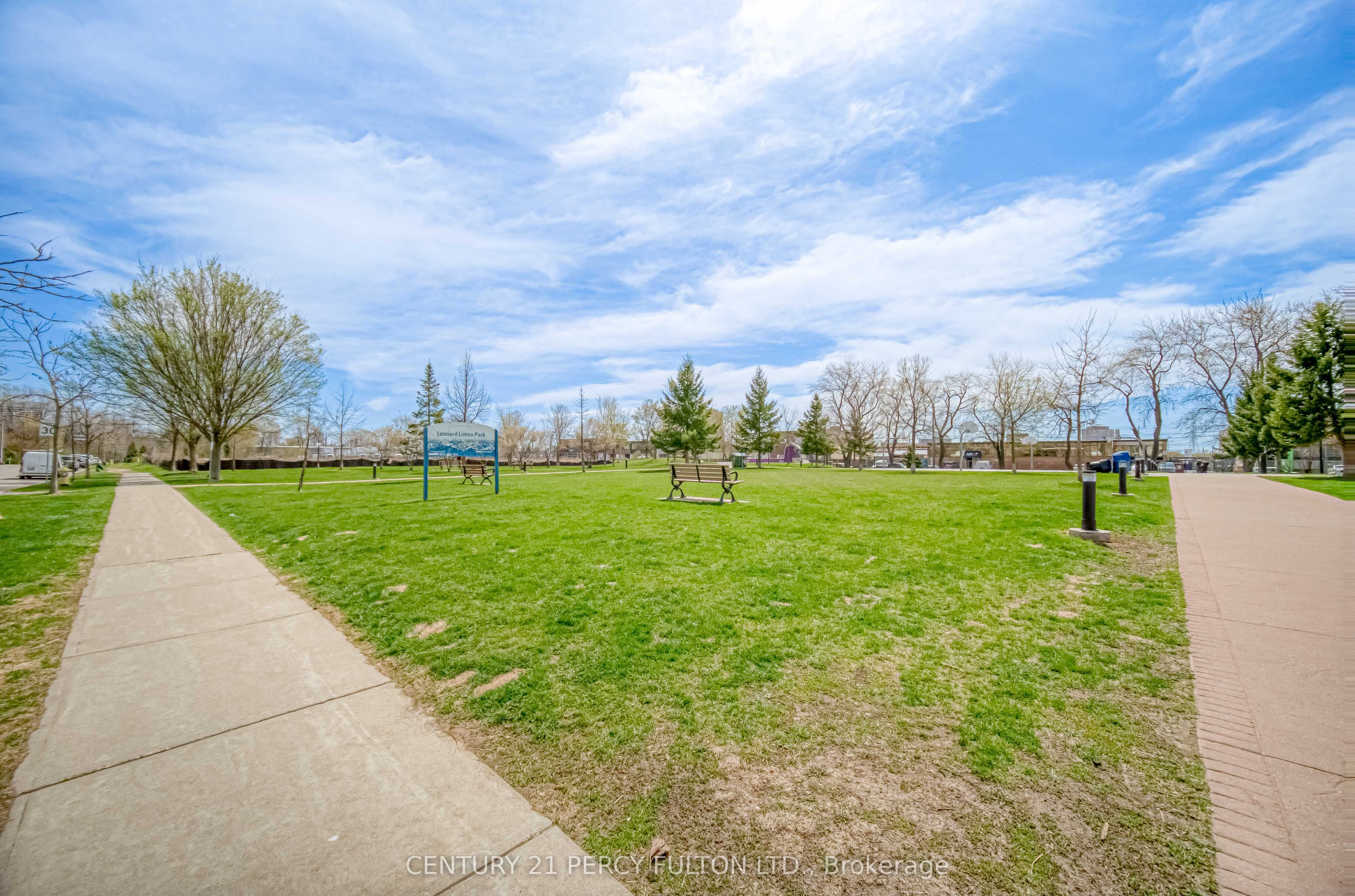 #504 - 35 Brian Peck Crescent Property Photo 35